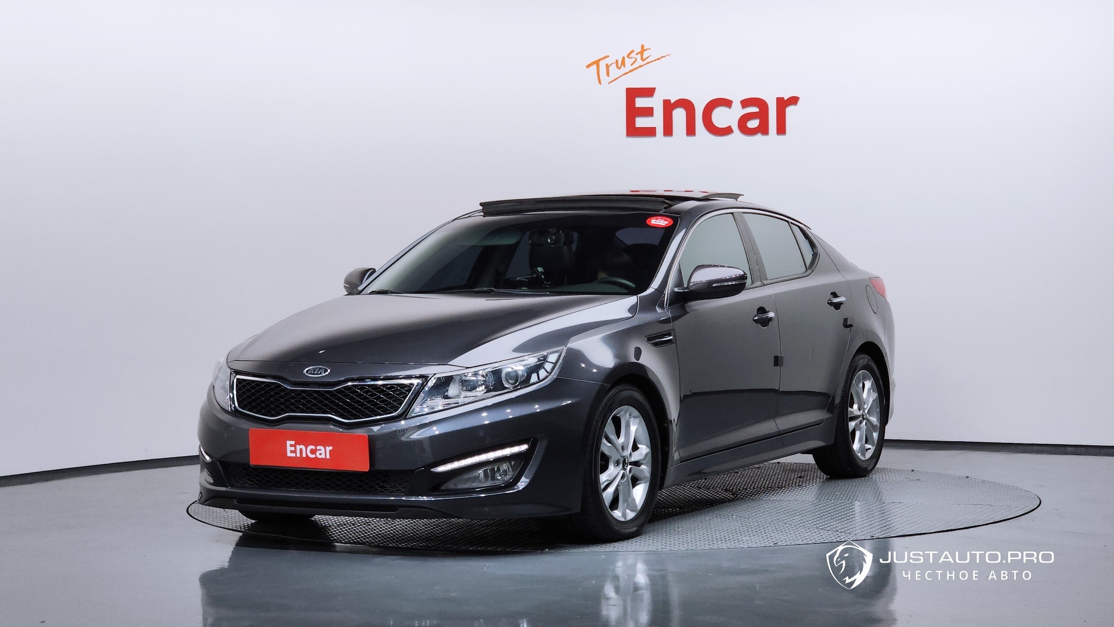 Автомобиль Kia K5