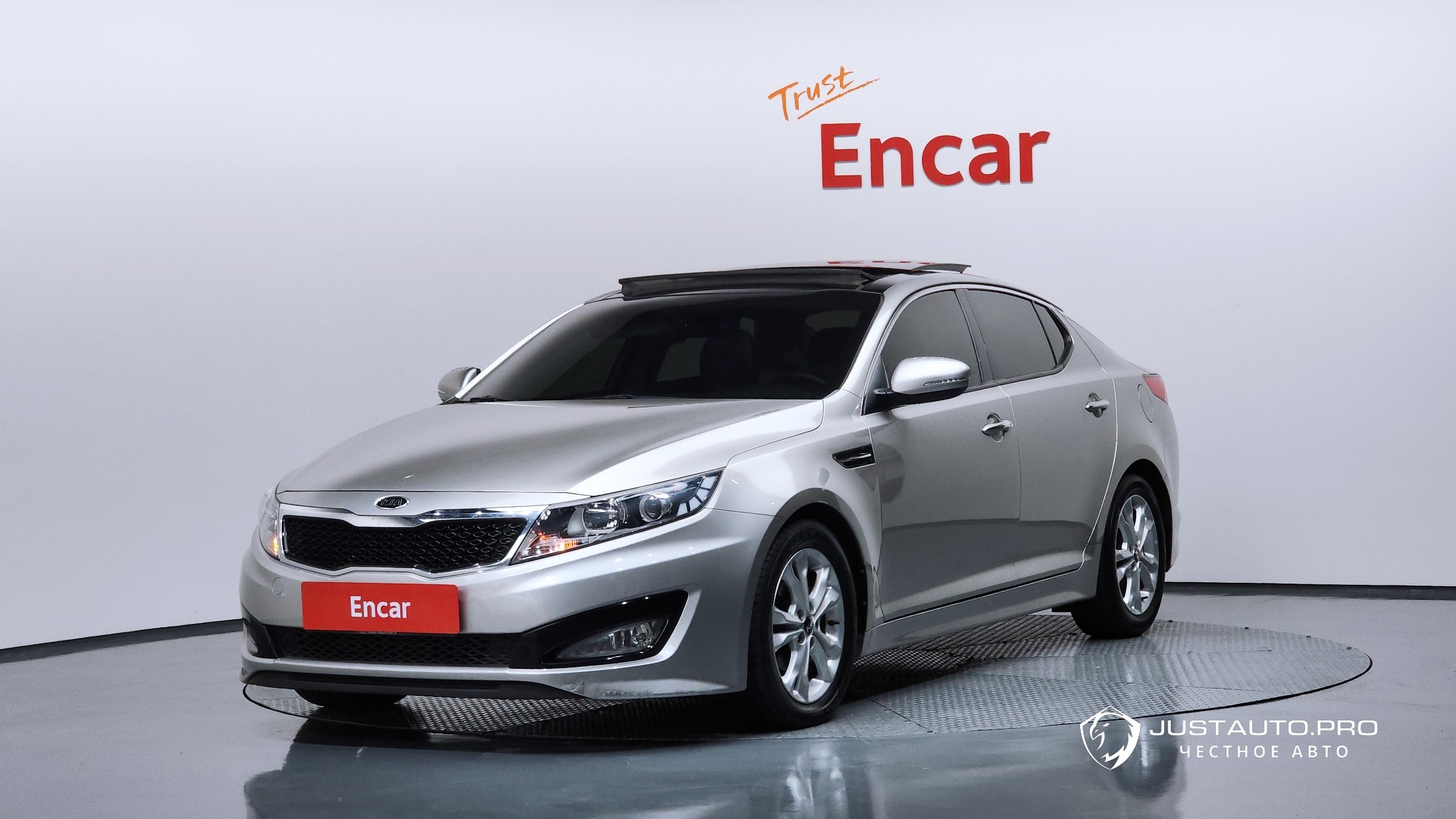 Автомобиль Kia K5