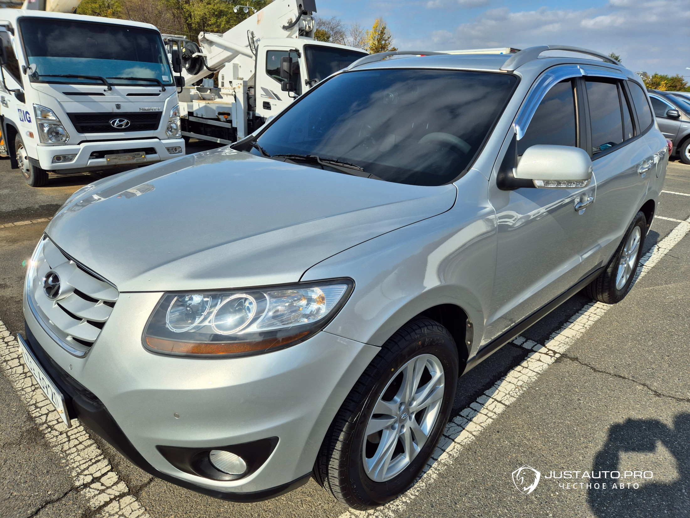 Автомобиль Hyundai Santafe