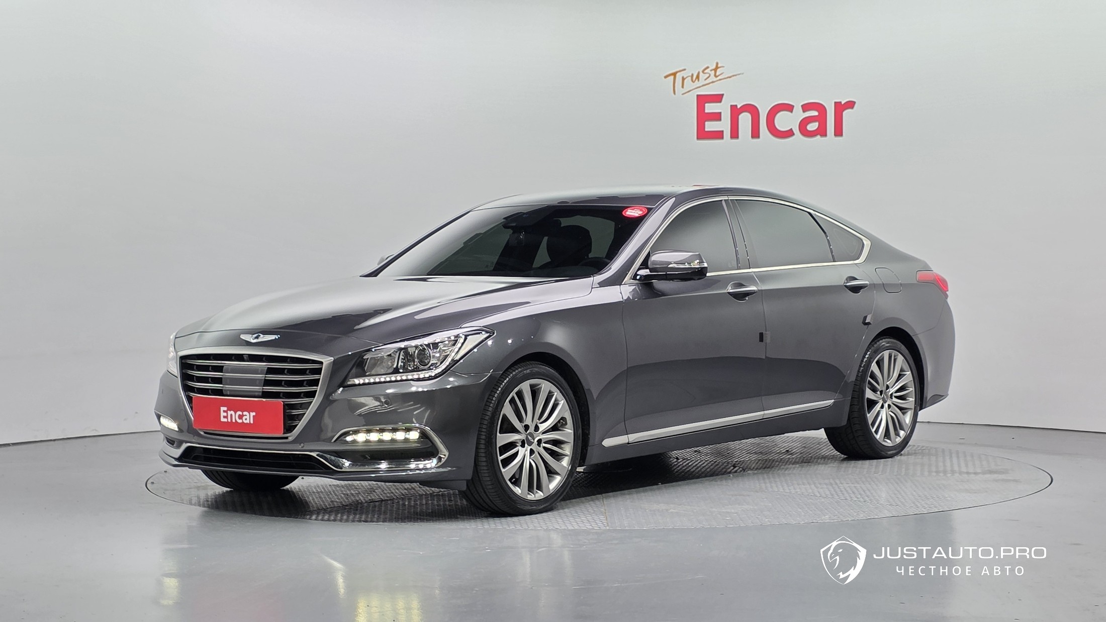 Автомобиль Genesis G80