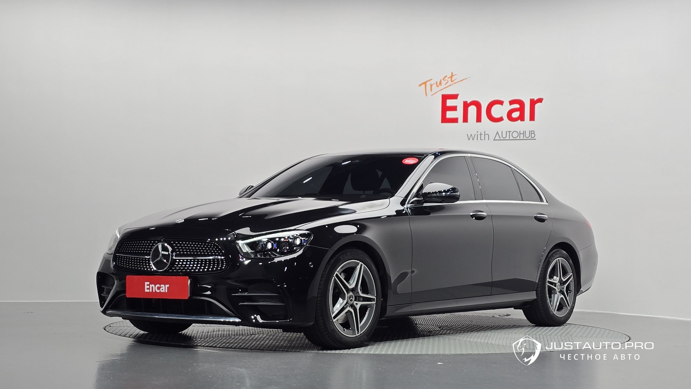 Автомобиль Mercedes-Benz E-Class