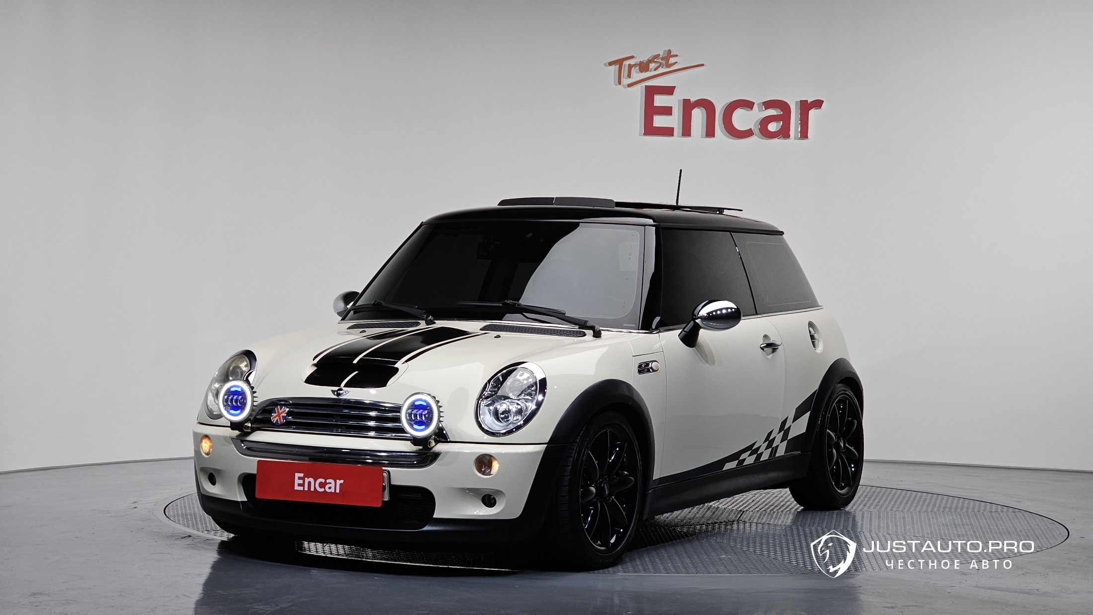 Автомобиль Mini Cooper