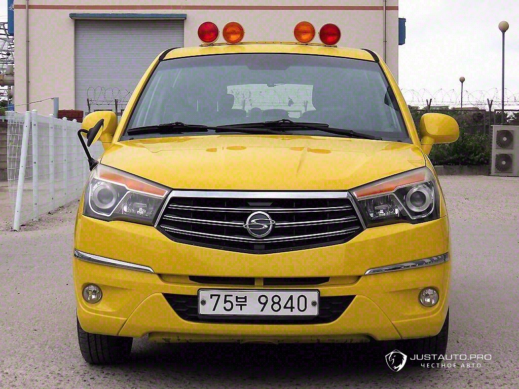 Автомобиль KG_Mobility_Ssangyong KORANDO