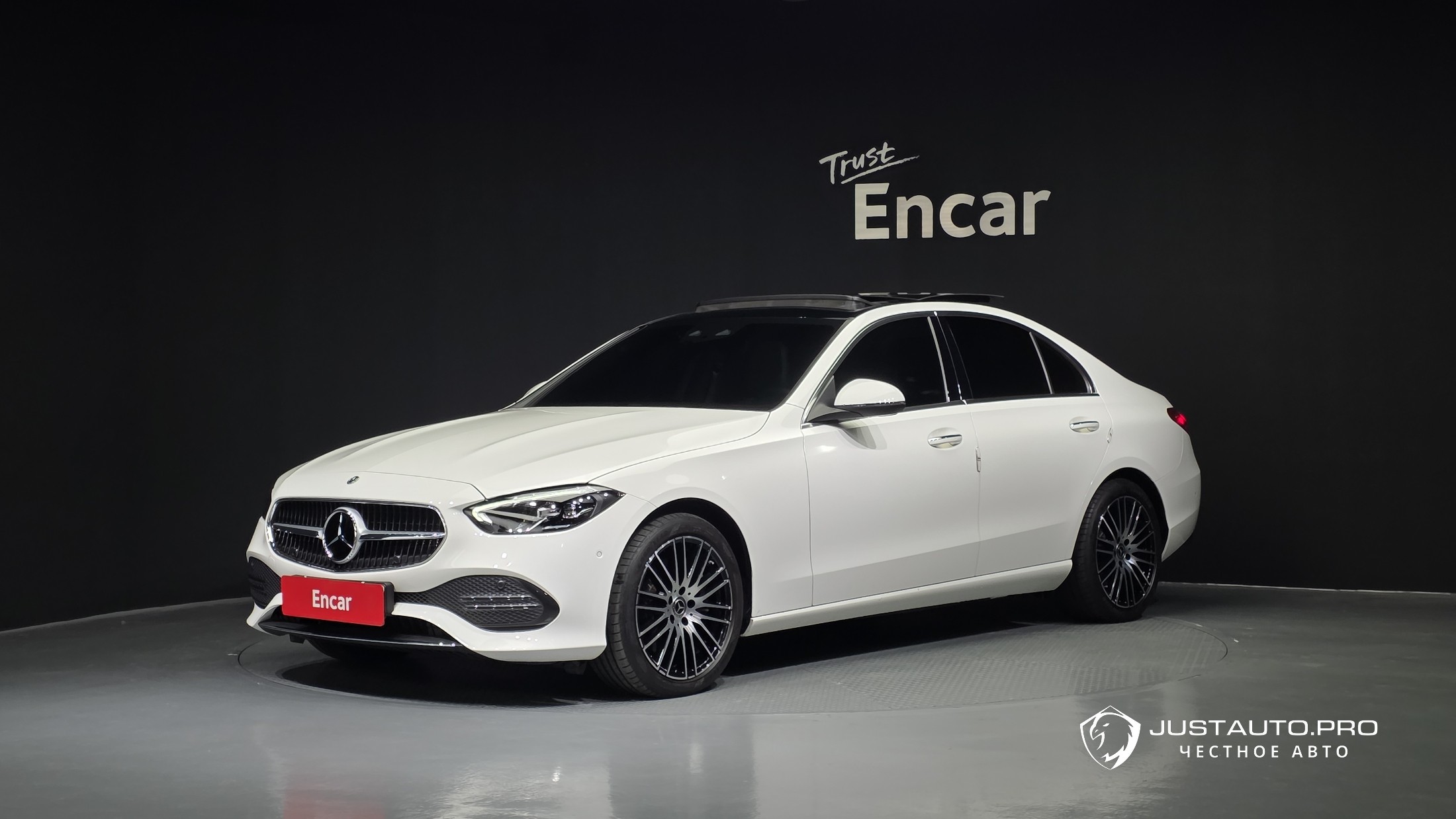 Автомобиль Mercedes-Benz C-Class