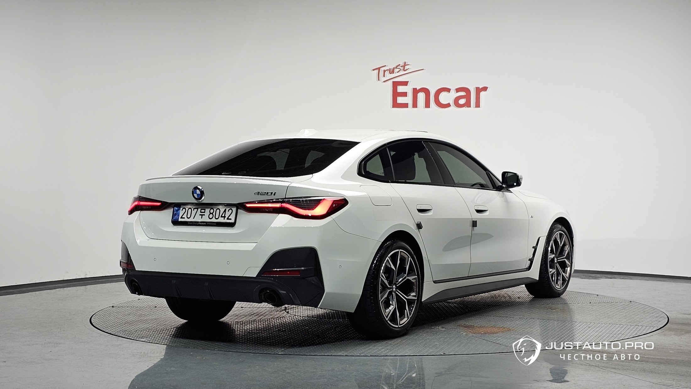 Автомобиль BMW 4-Series