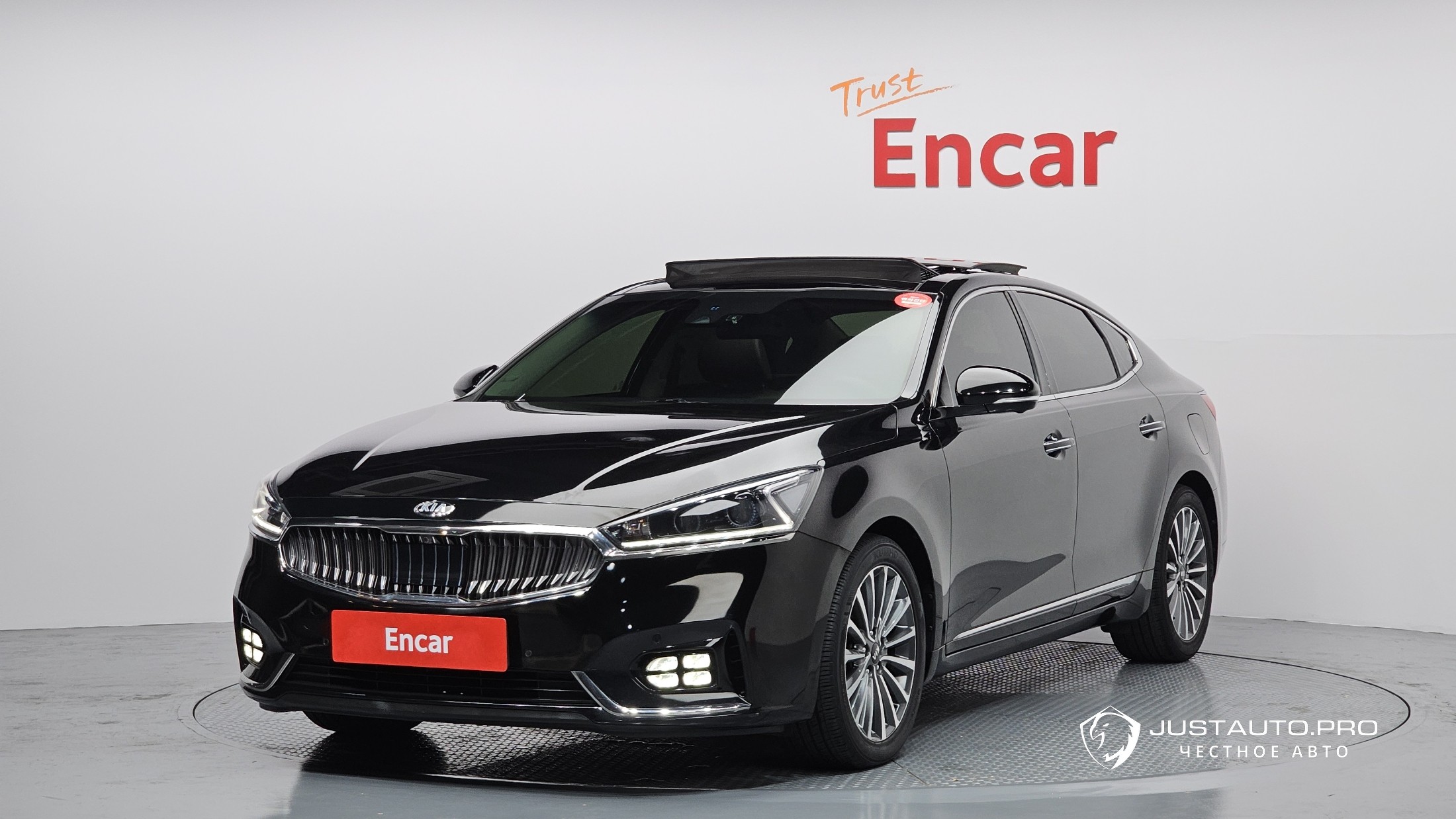 Автомобиль Kia K7