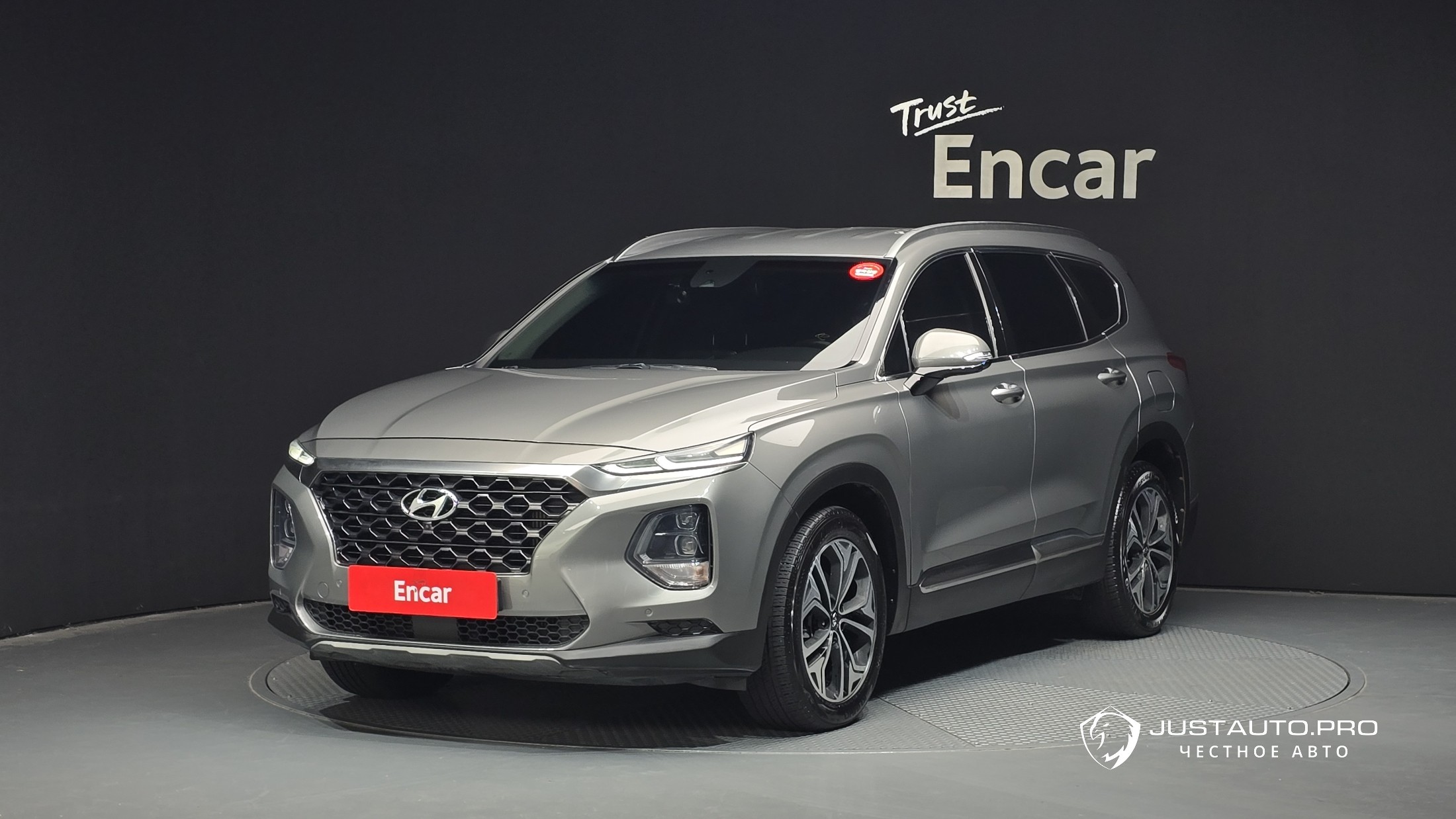 Автомобиль Hyundai Santafe