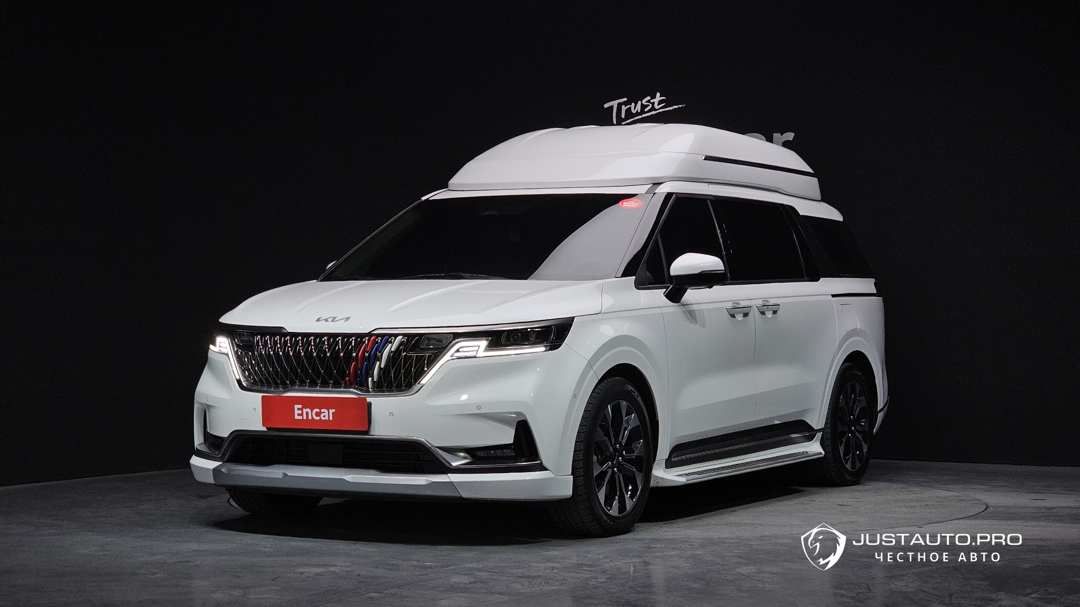 Автомобиль Kia Canival