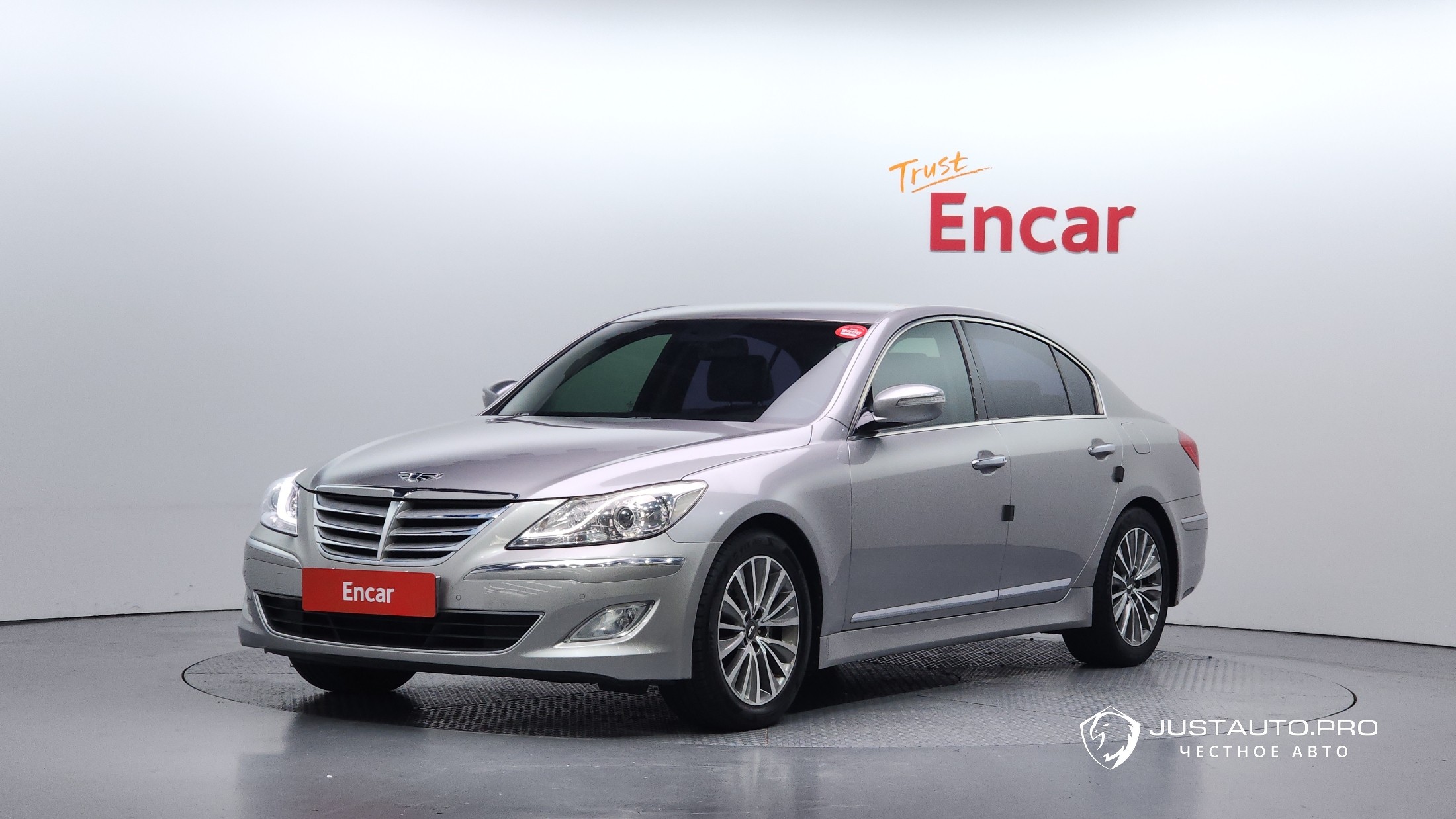 Автомобиль Hyundai Genesis