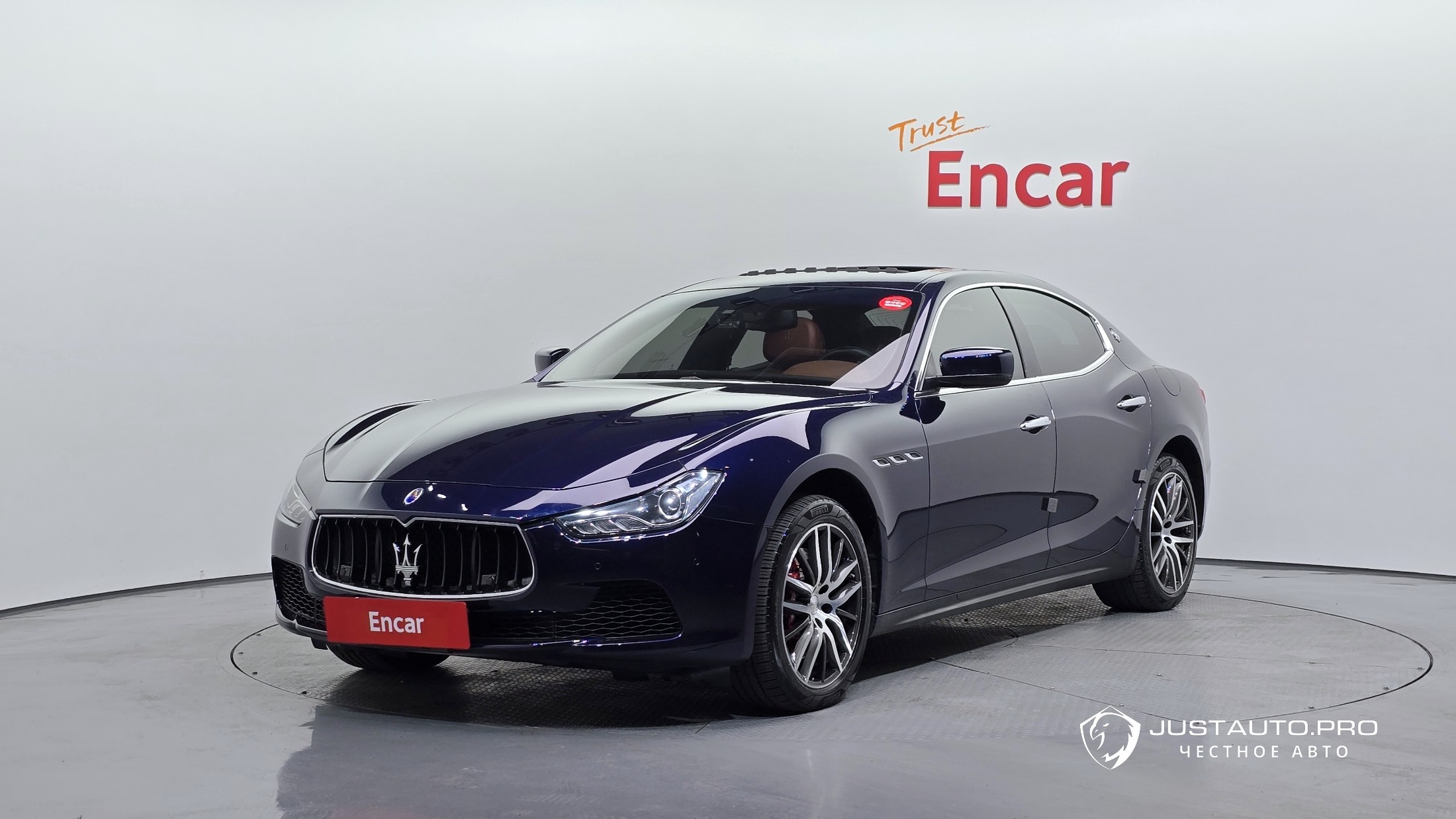 Автомобиль Maserati Ghibli