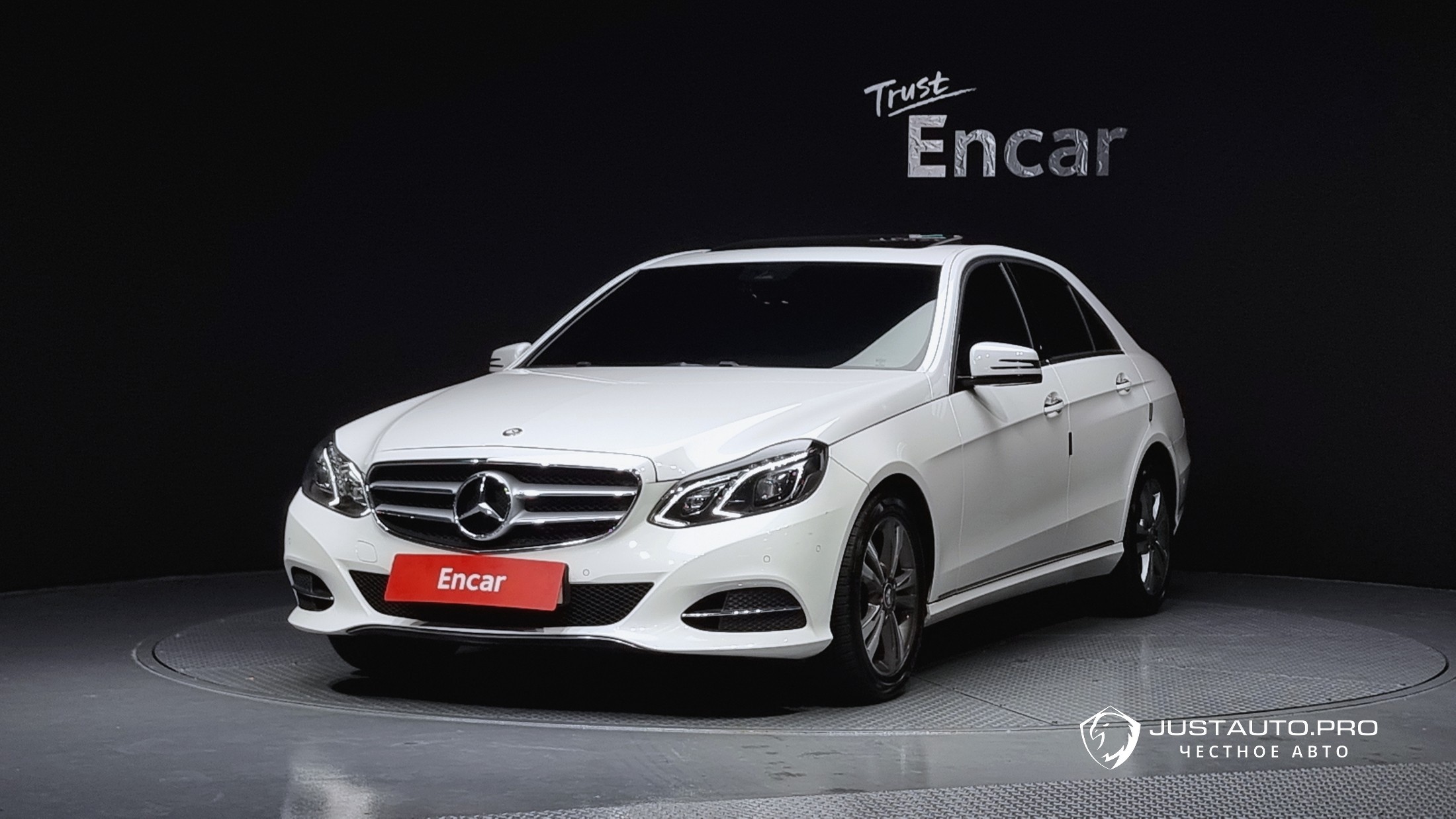 Автомобиль Mercedes-Benz E-Class