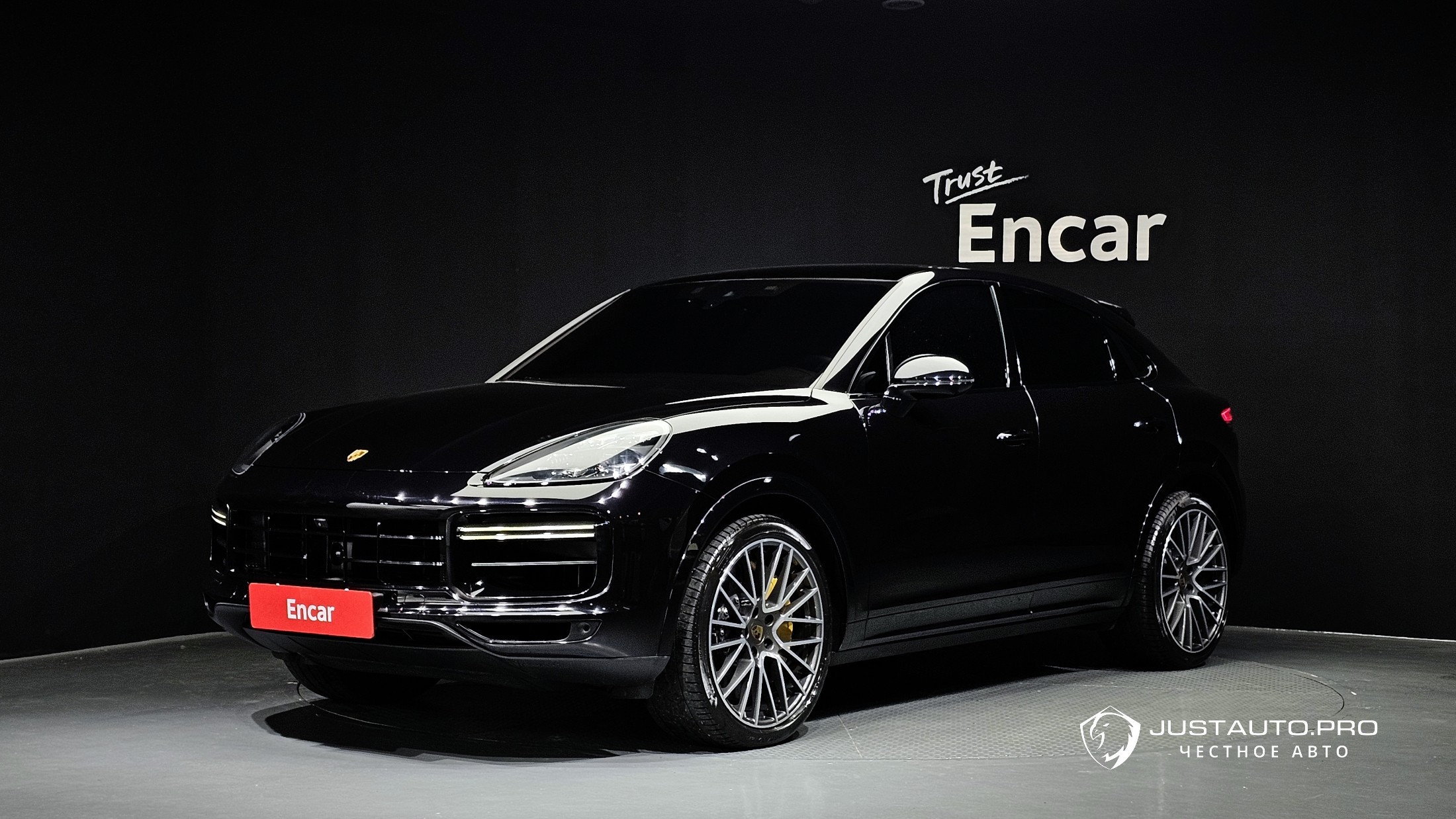 Автомобиль Porsche Cayenne
