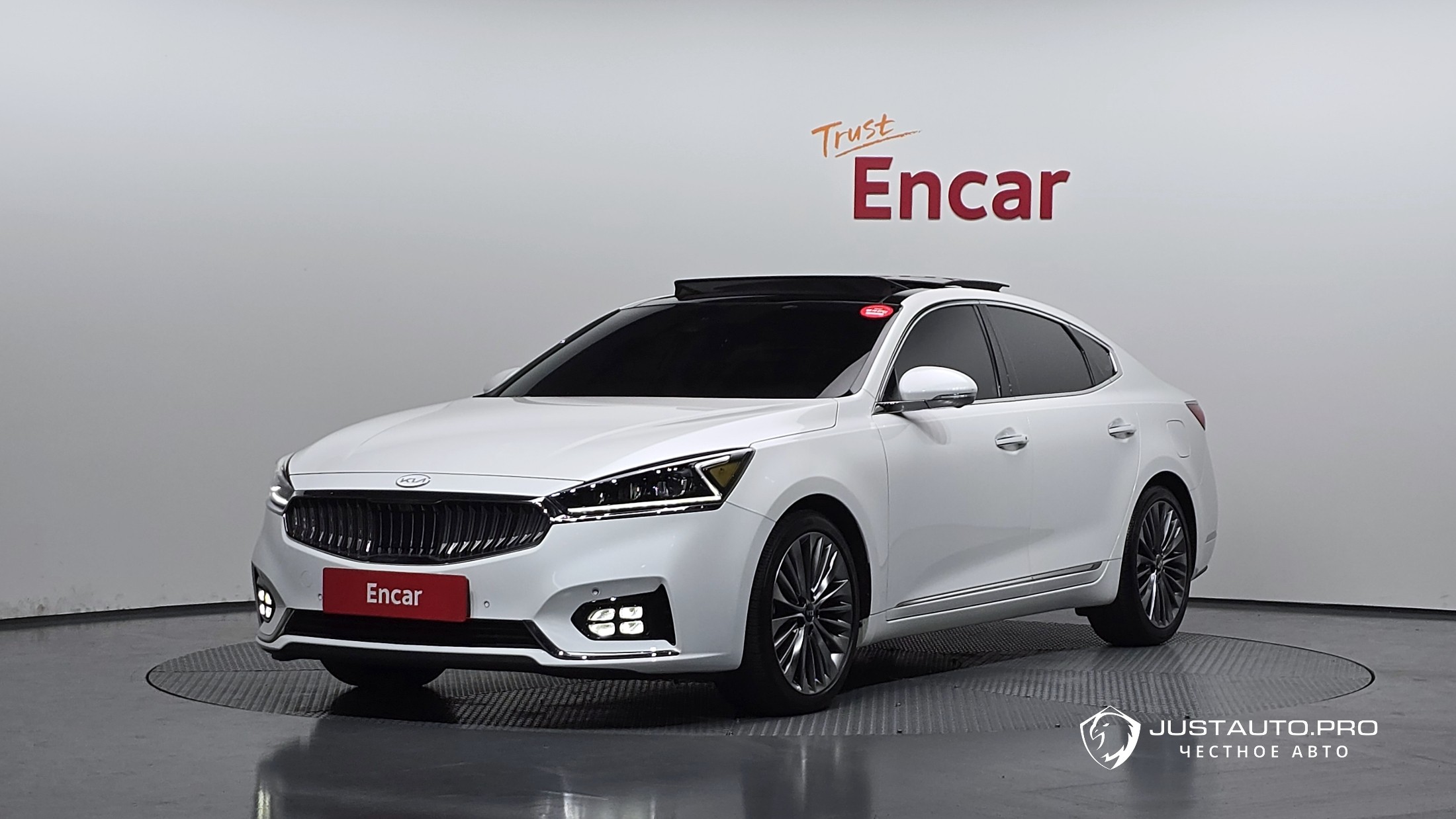 Автомобиль Kia K7