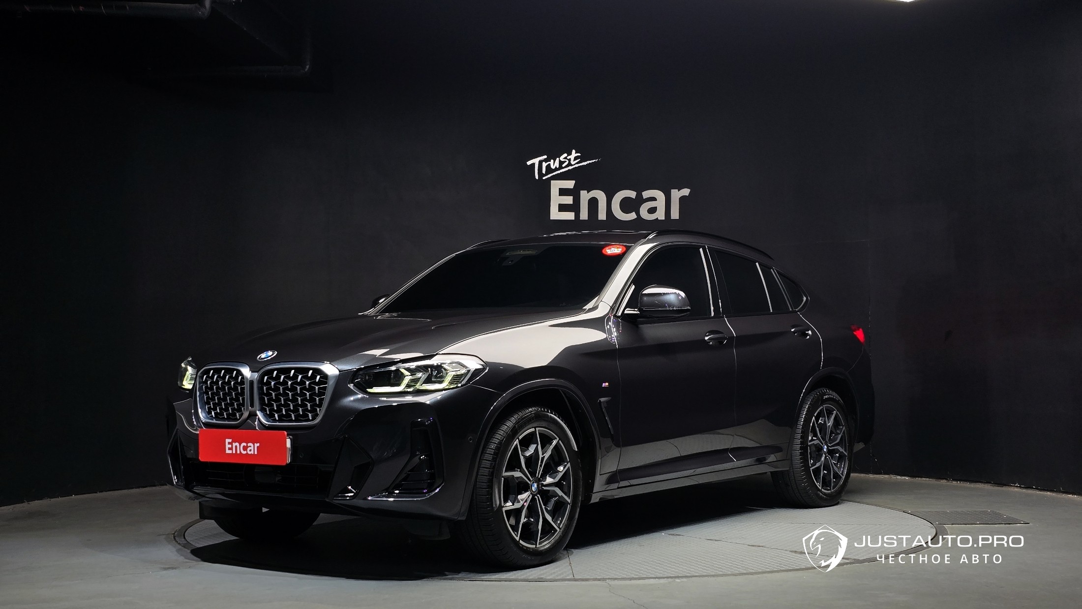 Автомобиль BMW X4