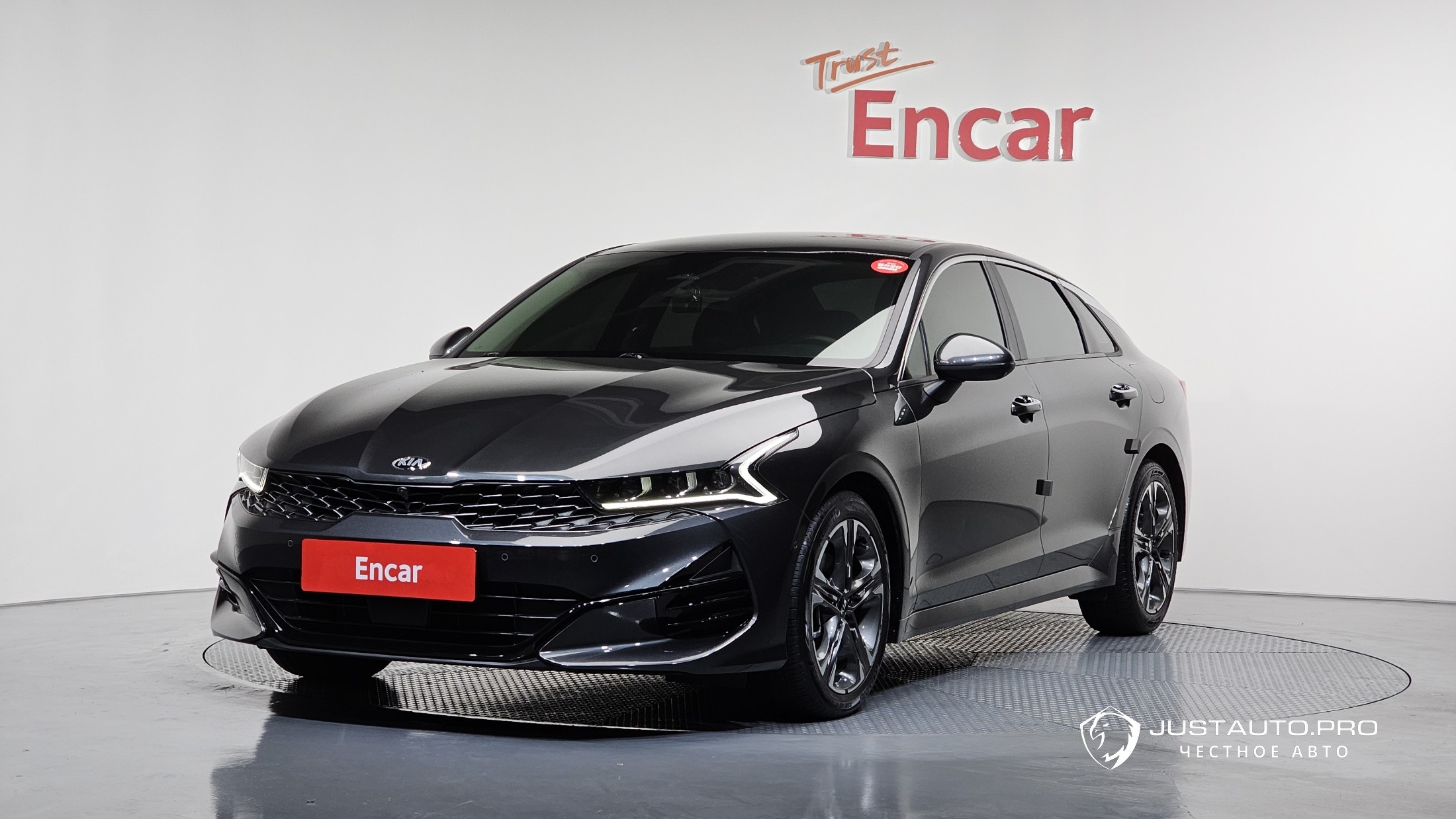 Автомобиль Kia K5