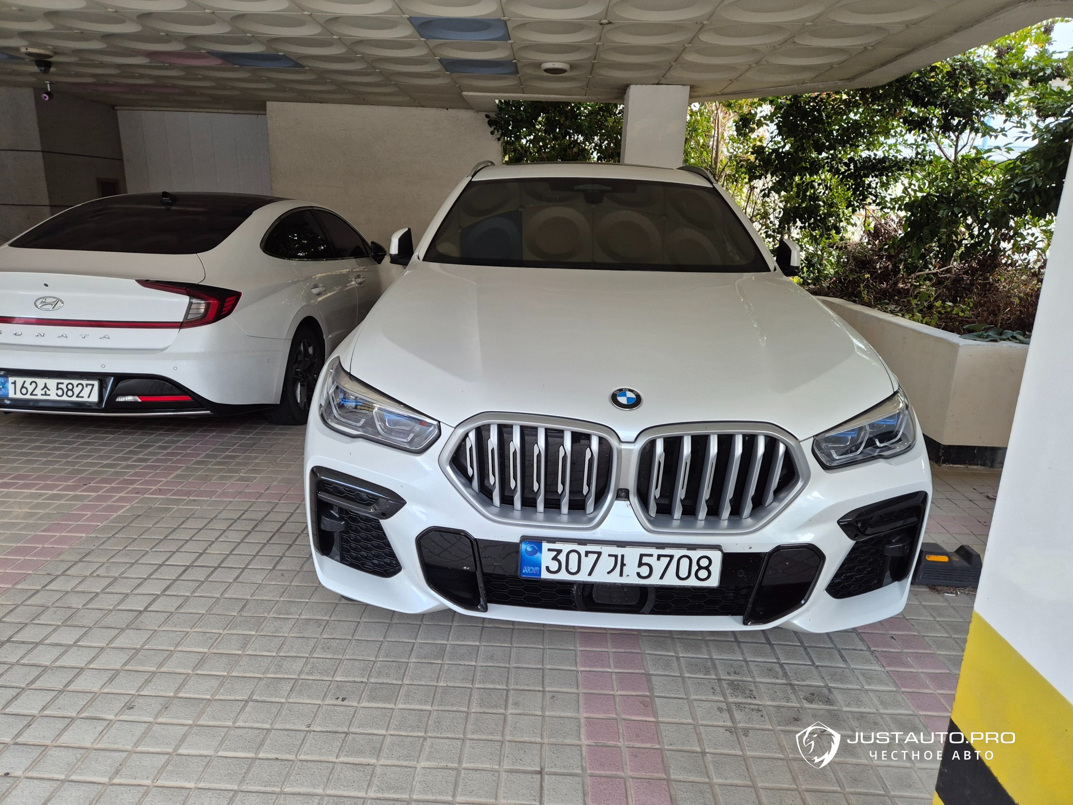 Автомобиль BMW X6