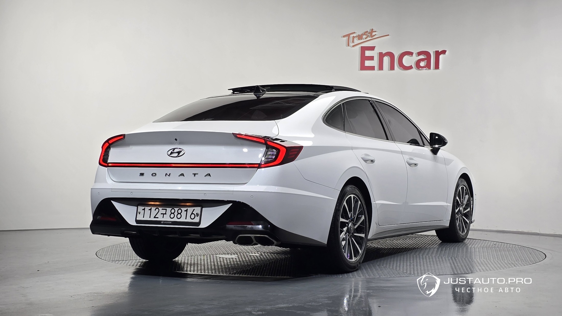 Автомобиль Hyundai Sonata