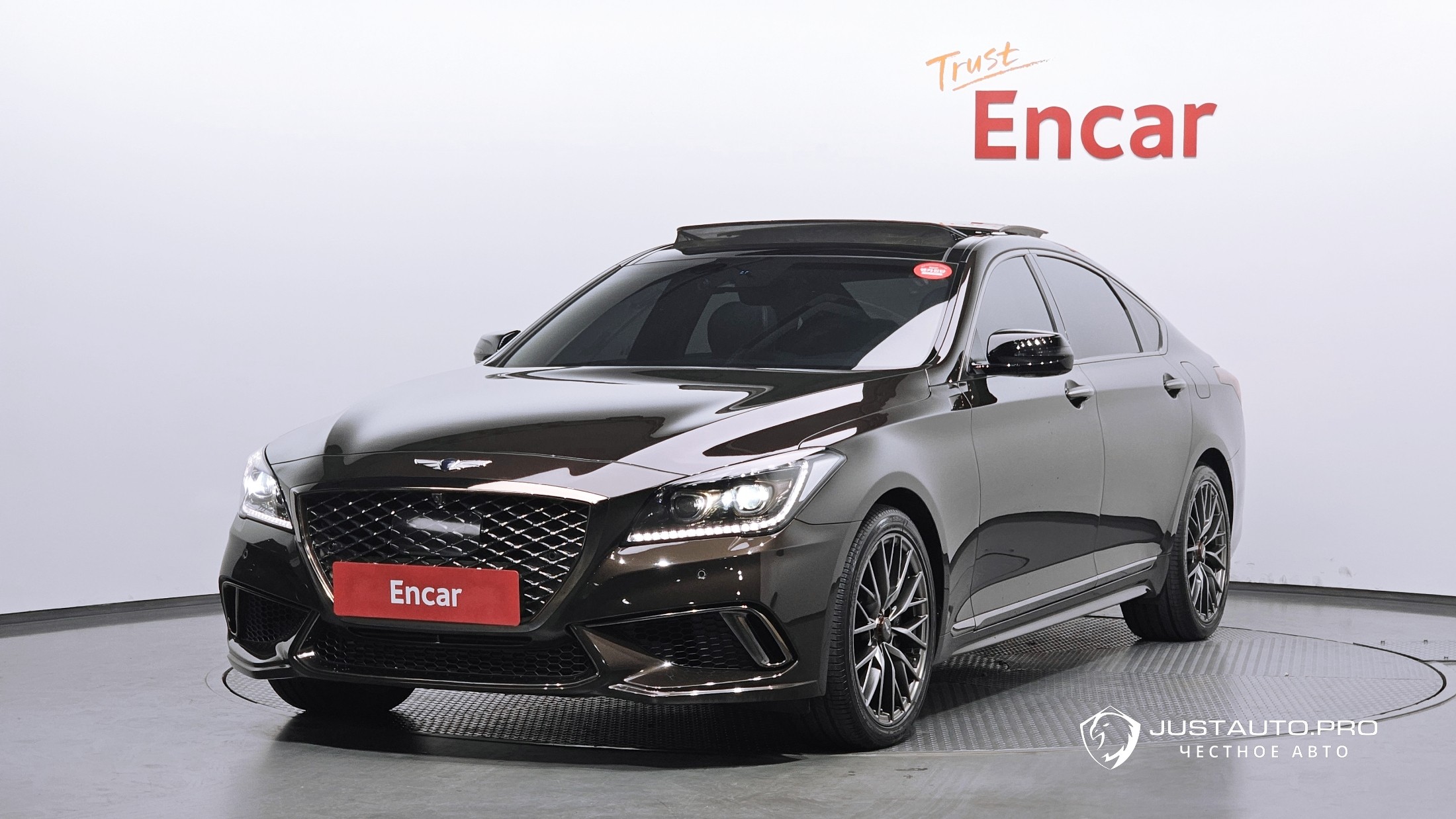 Автомобиль Genesis G80