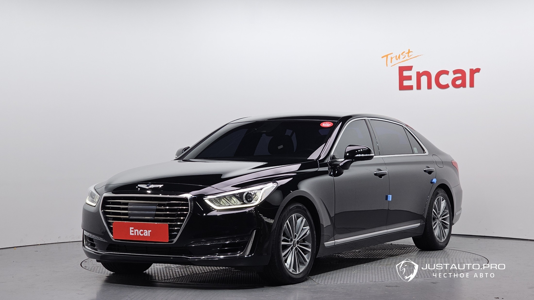 Автомобиль Genesis EQ900