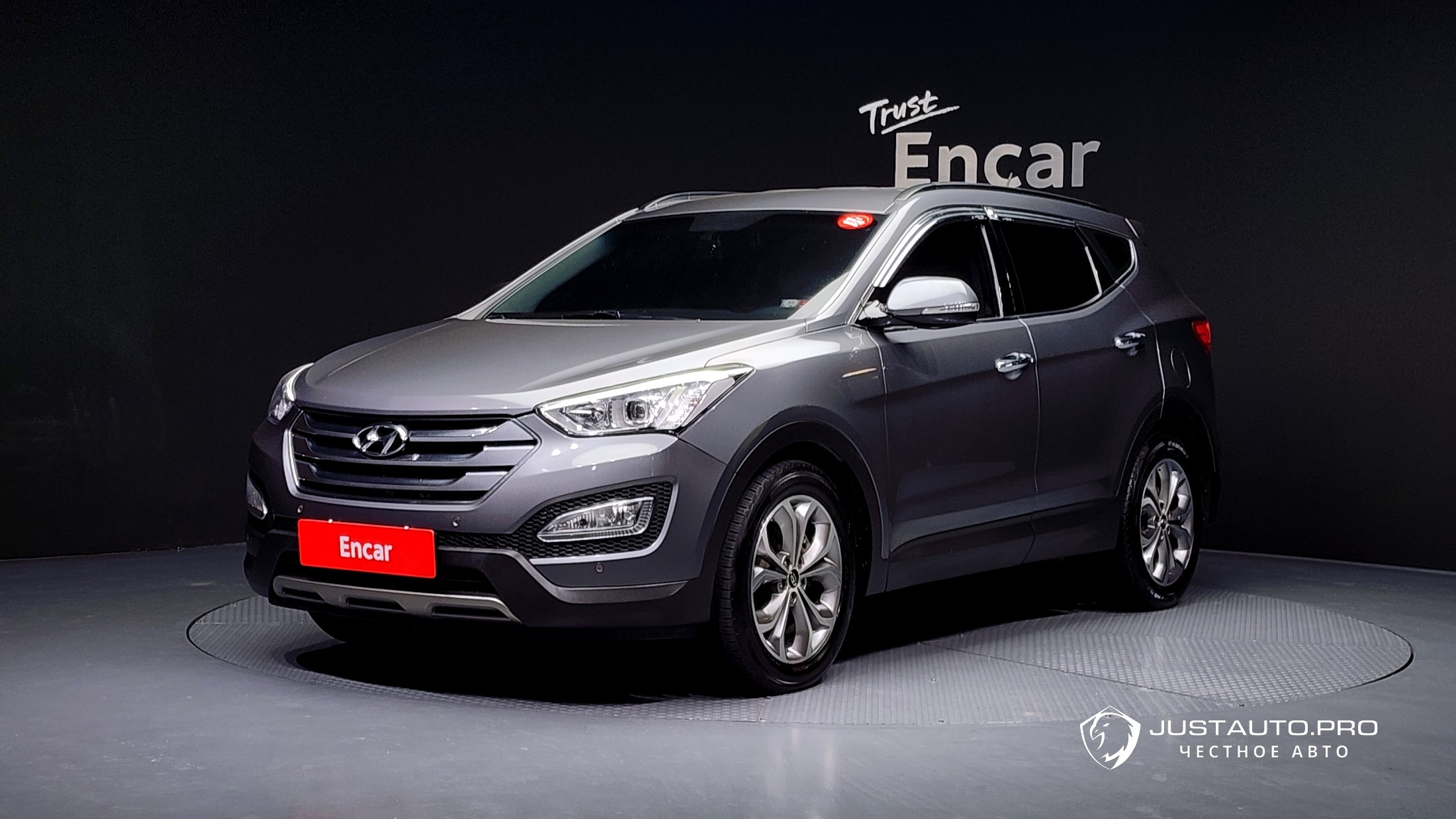 Автомобиль Hyundai Santafe