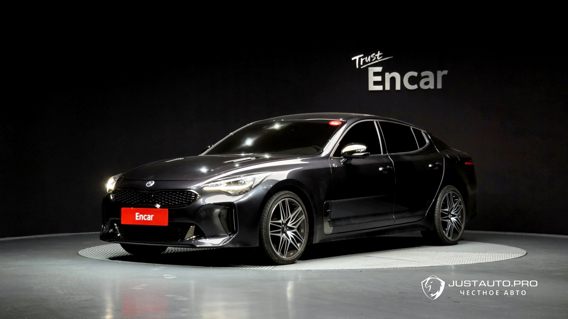 Автомобиль Kia Stinger