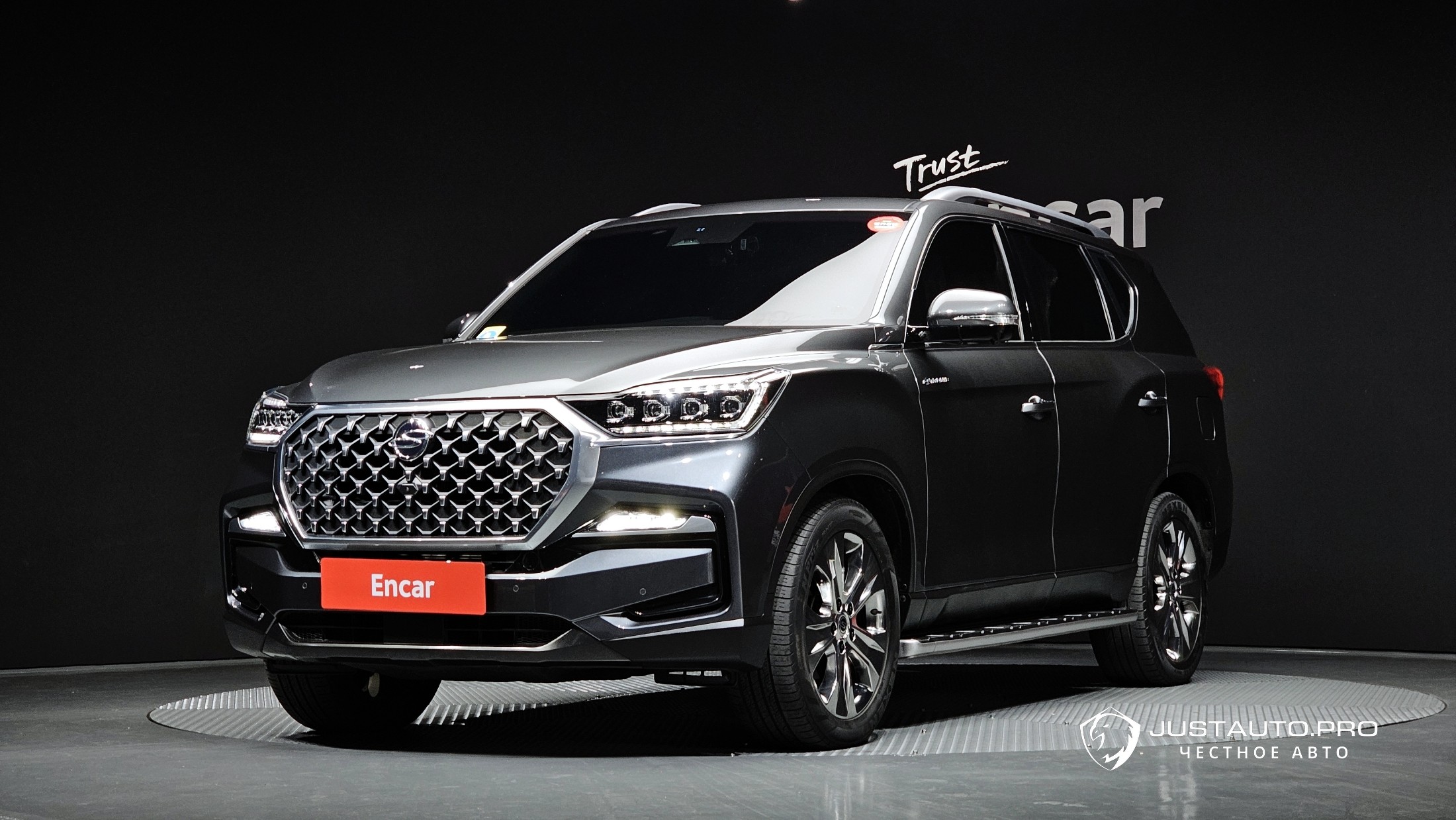 Автомобиль KG_Mobility_Ssangyong Rexton