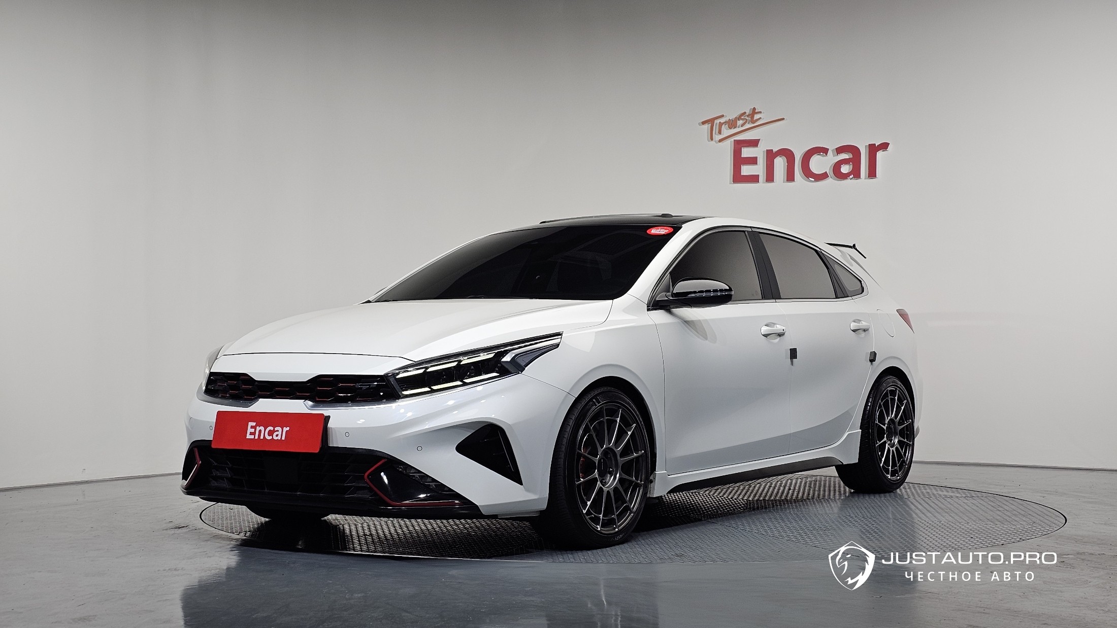 Автомобиль Kia K3