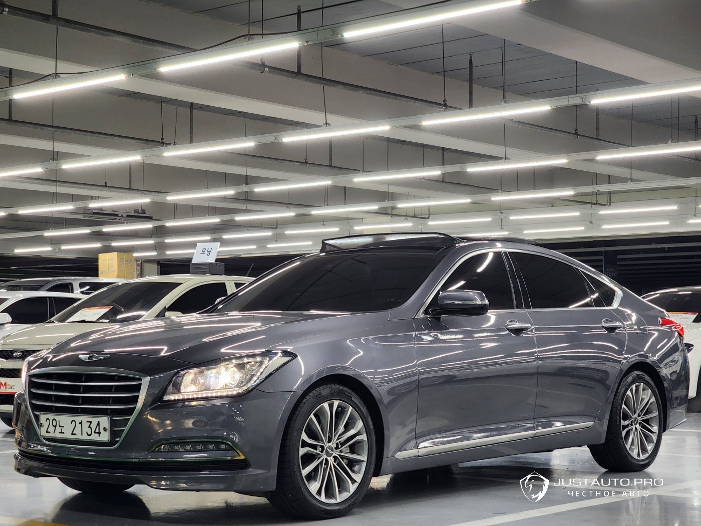Автомобиль Hyundai Genesis