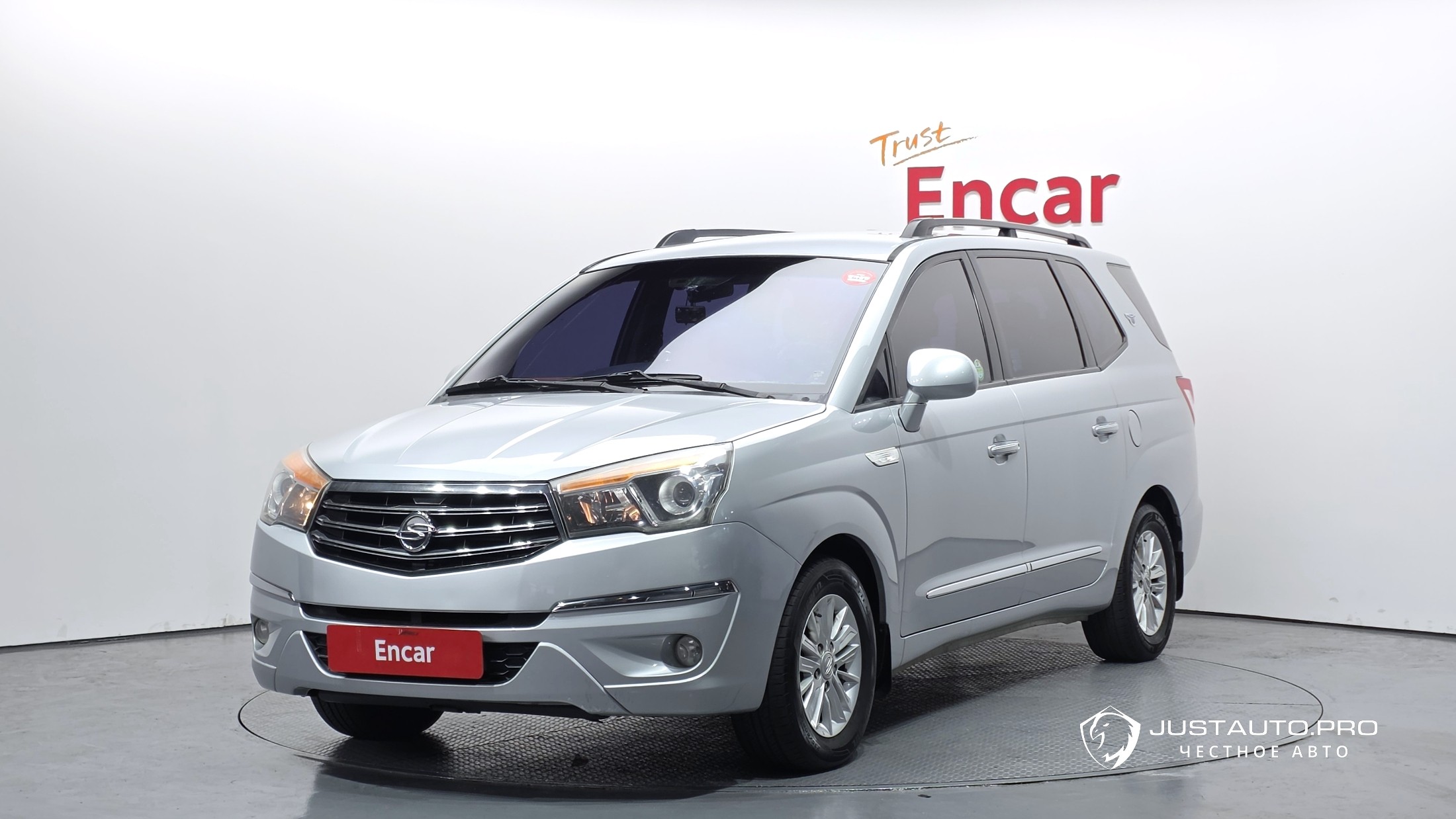 Автомобиль KG_Mobility_Ssangyong KORANDO