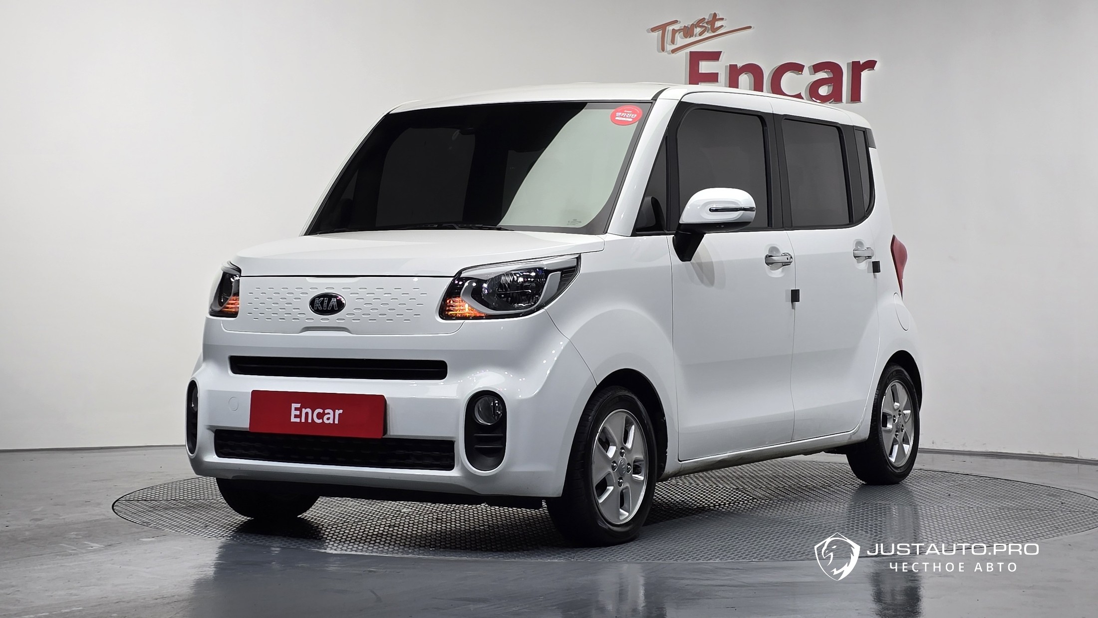 Автомобиль Kia RAY
