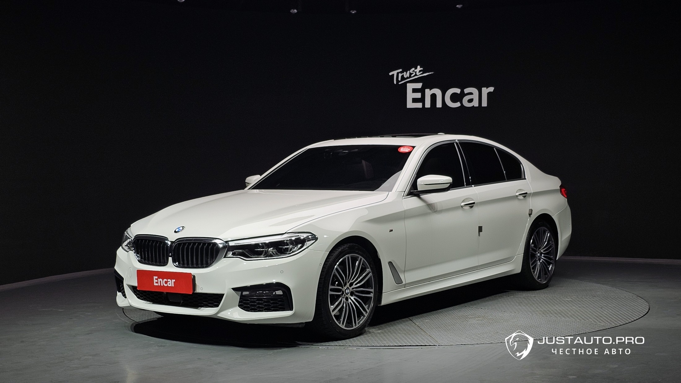 Автомобиль BMW 5-Series