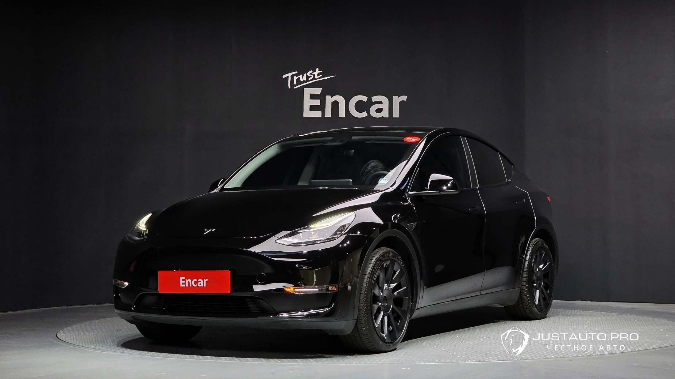 Автомобиль Tesla Model Y