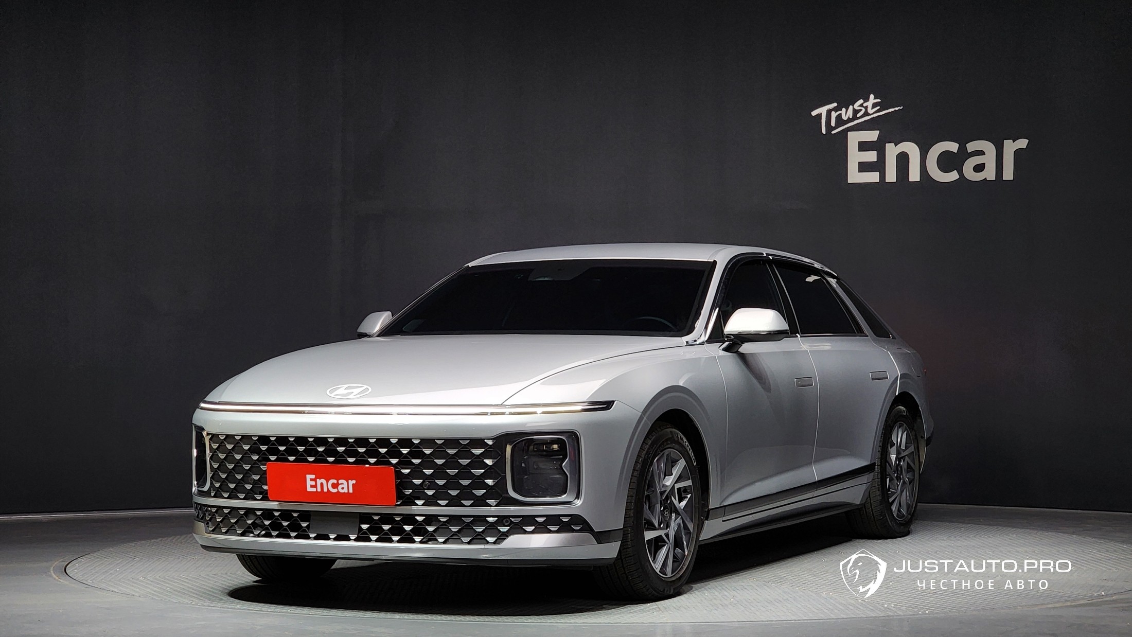 Автомобиль Hyundai Grandeur