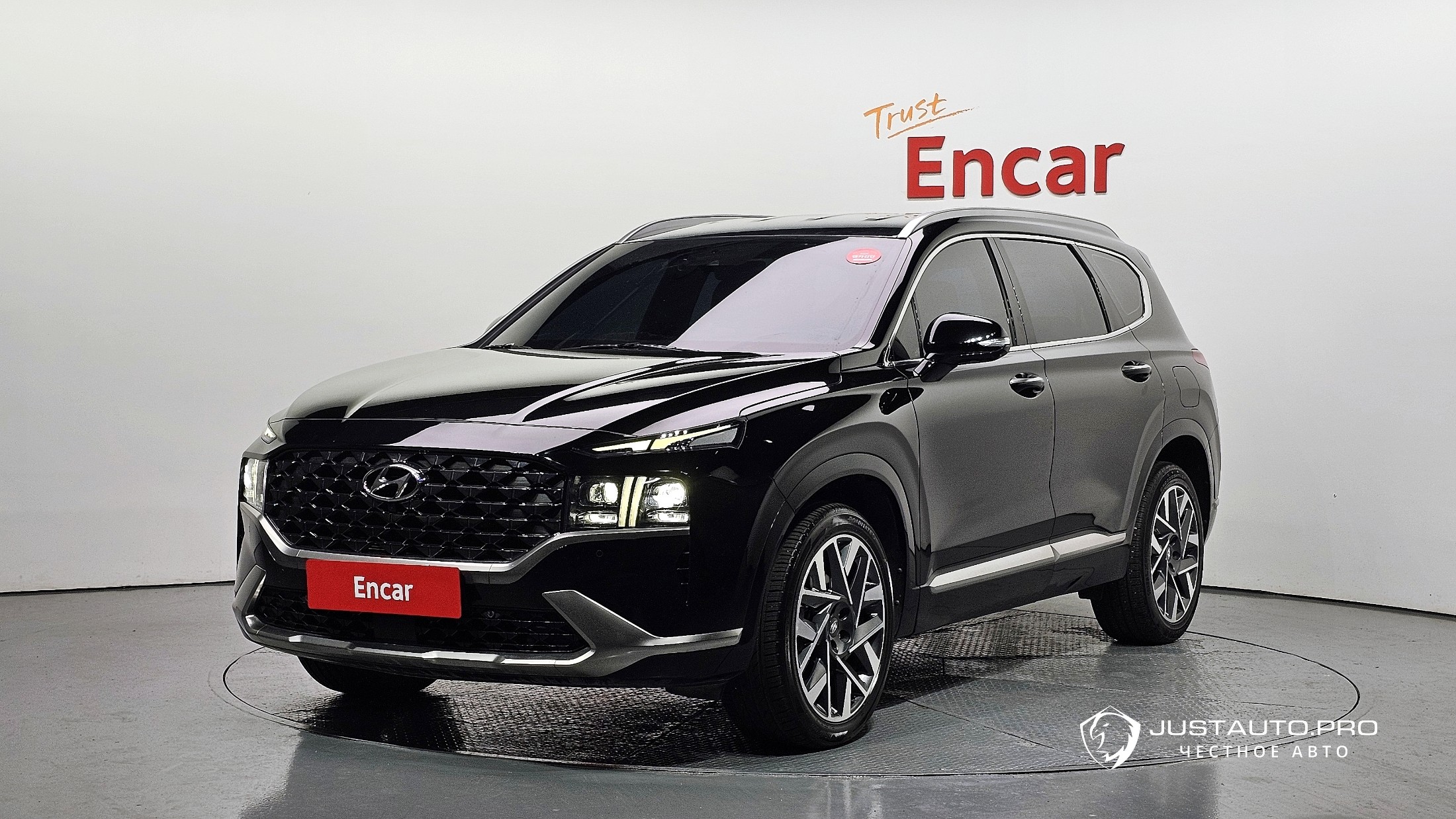 Автомобиль Hyundai Santafe