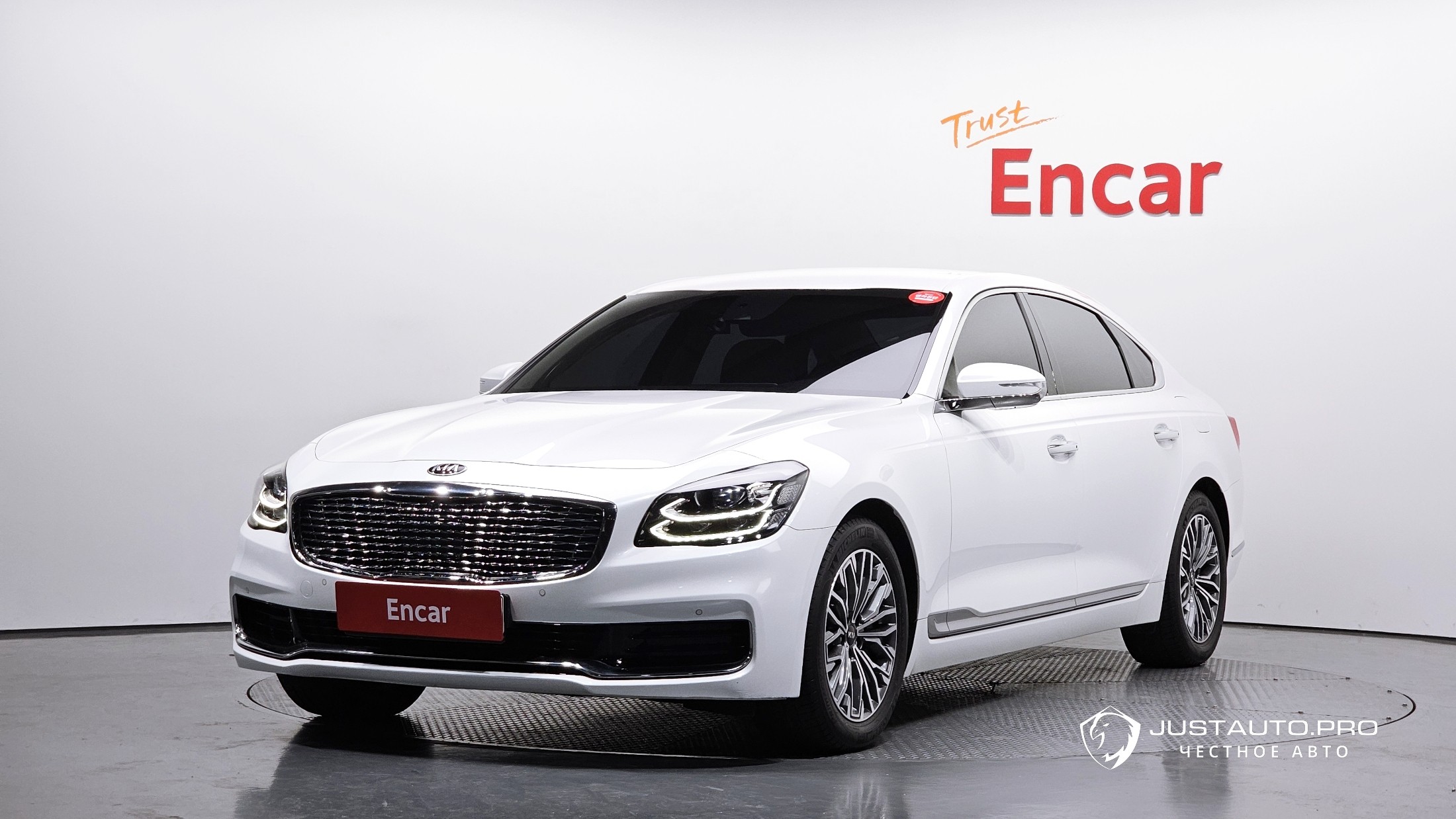 Автомобиль Kia K9