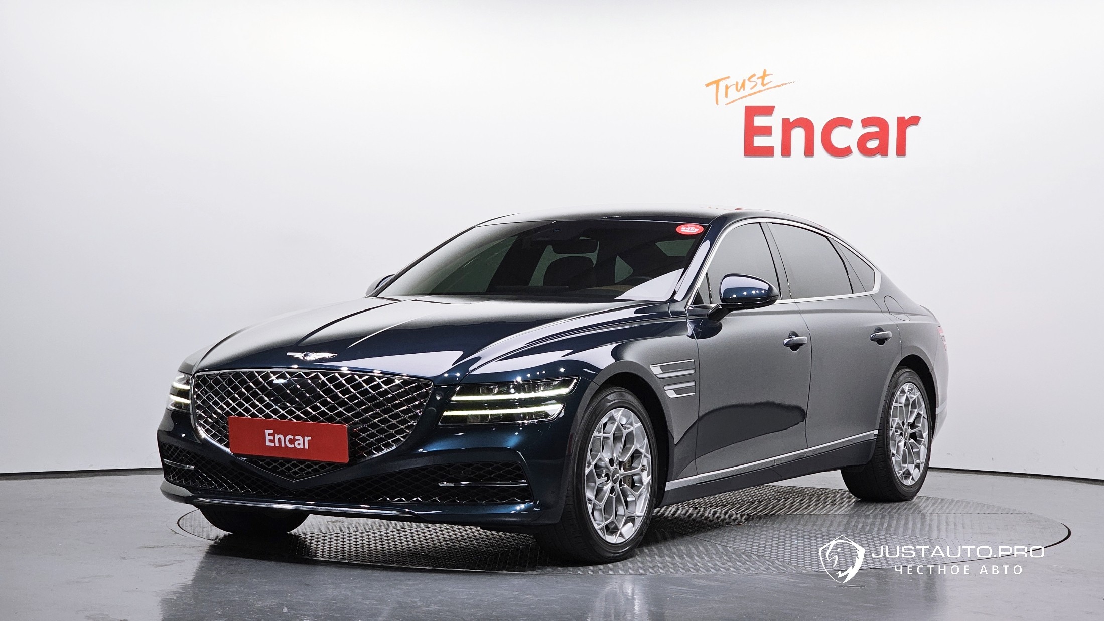 Автомобиль Genesis G80