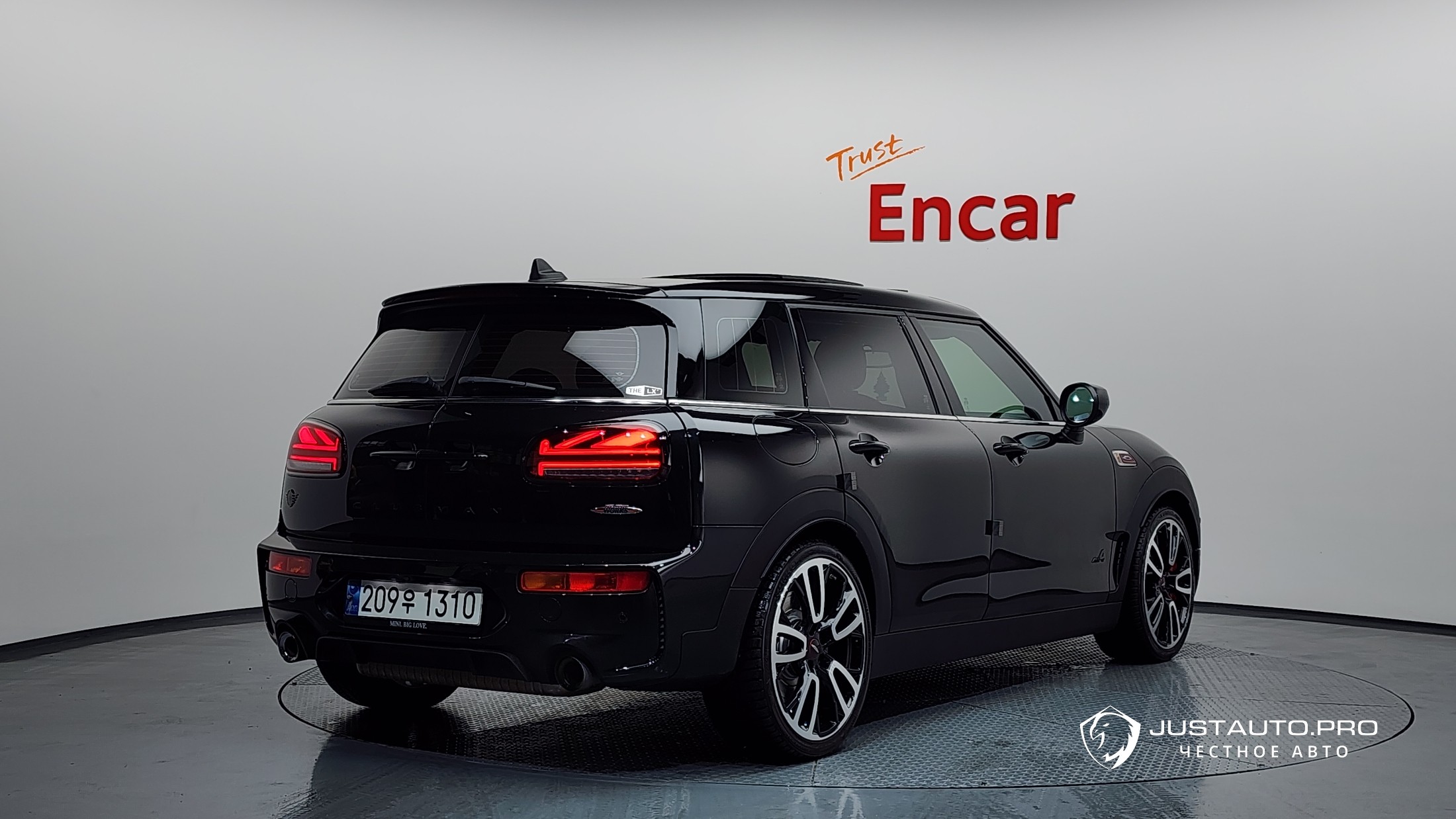 Автомобиль Mini Clubman