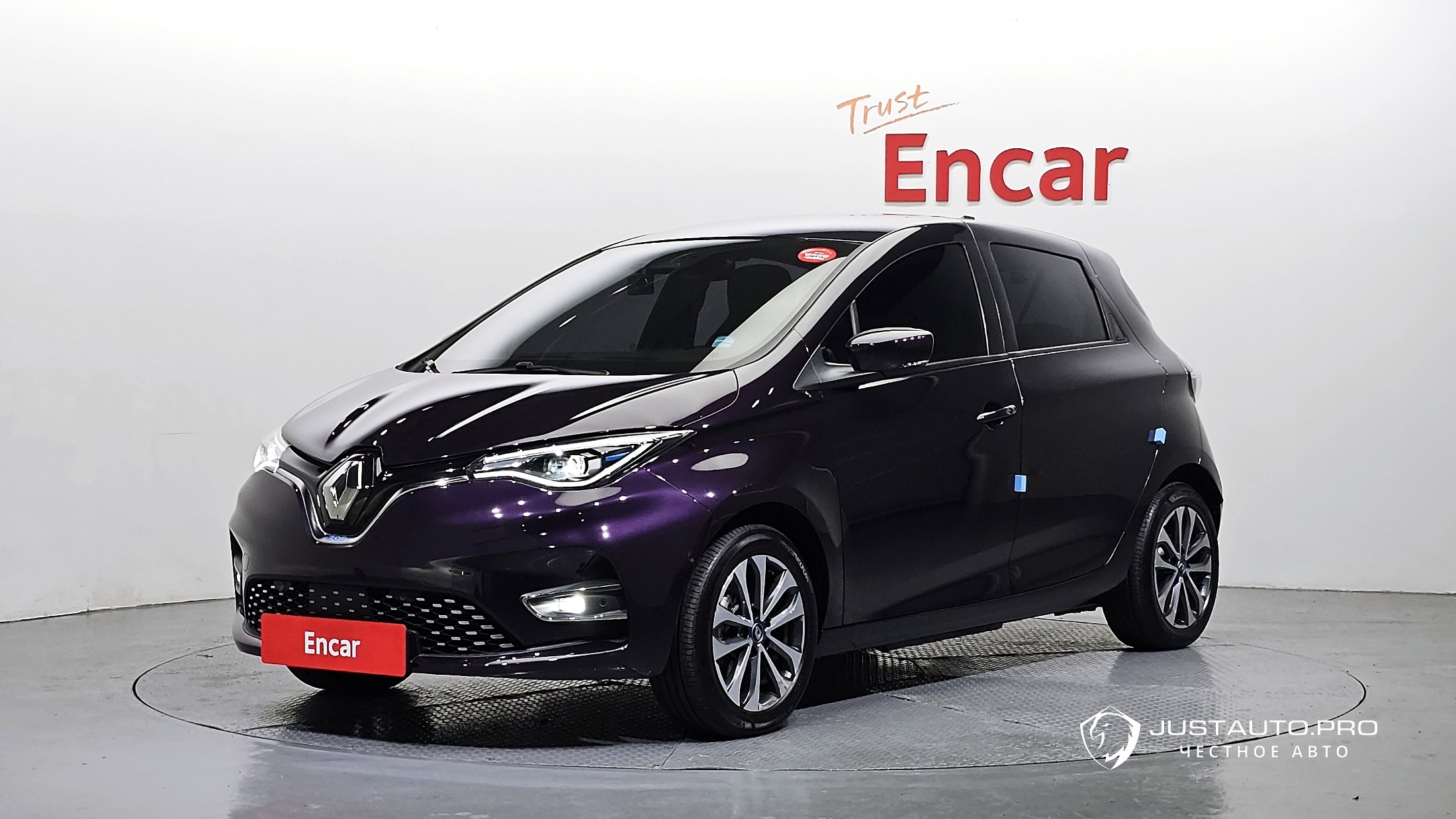 Автомобиль Renault-KoreaSamsung Zoe