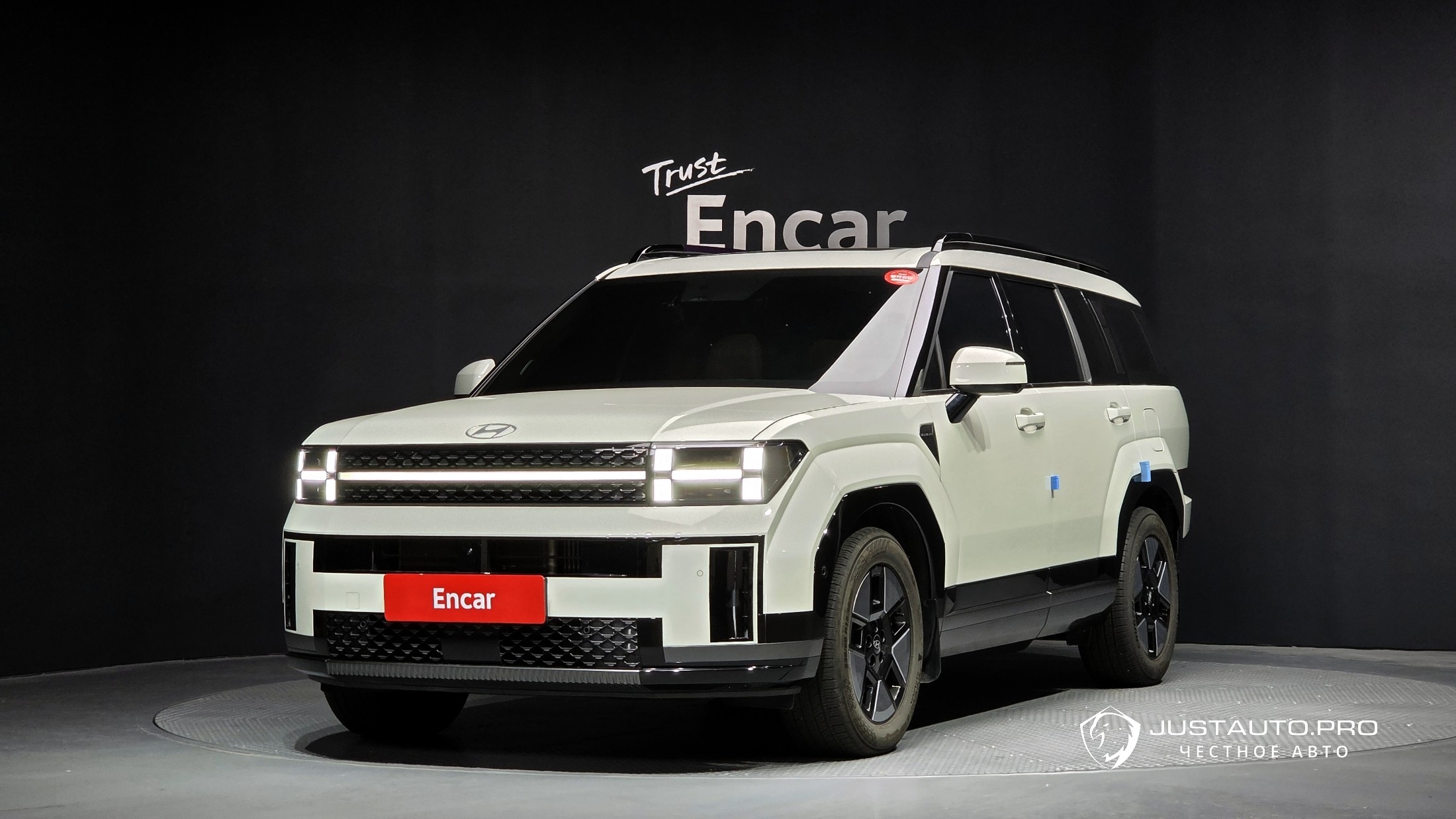 Автомобиль Hyundai Santafe