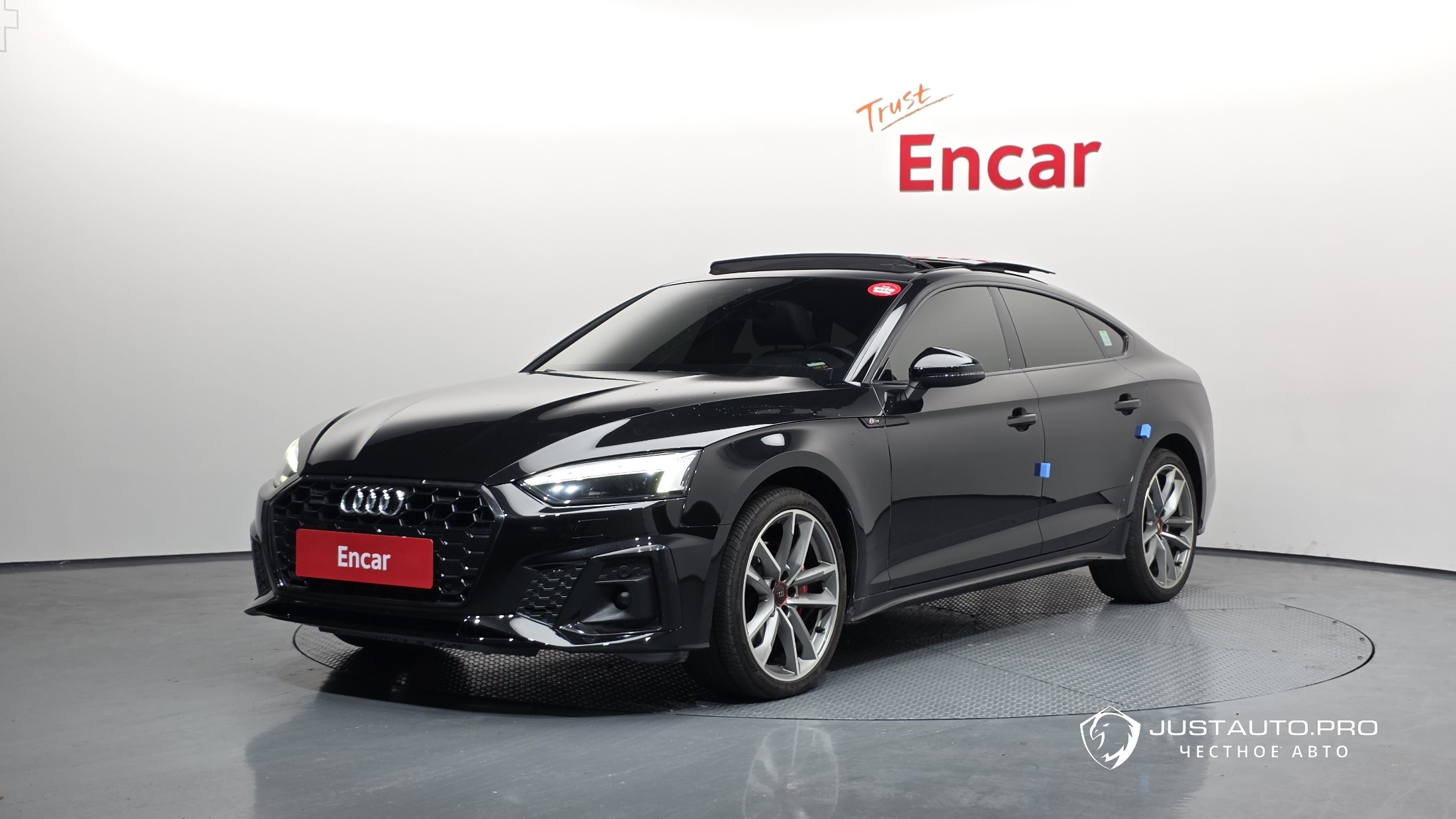 Автомобиль Audi A5