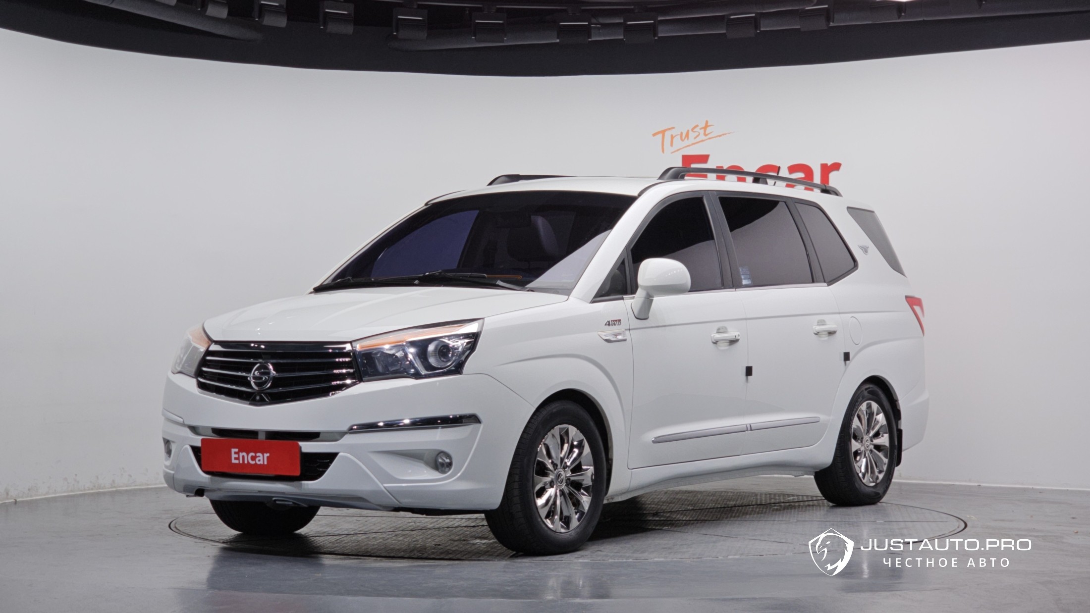 Автомобиль KG_Mobility_Ssangyong KORANDO