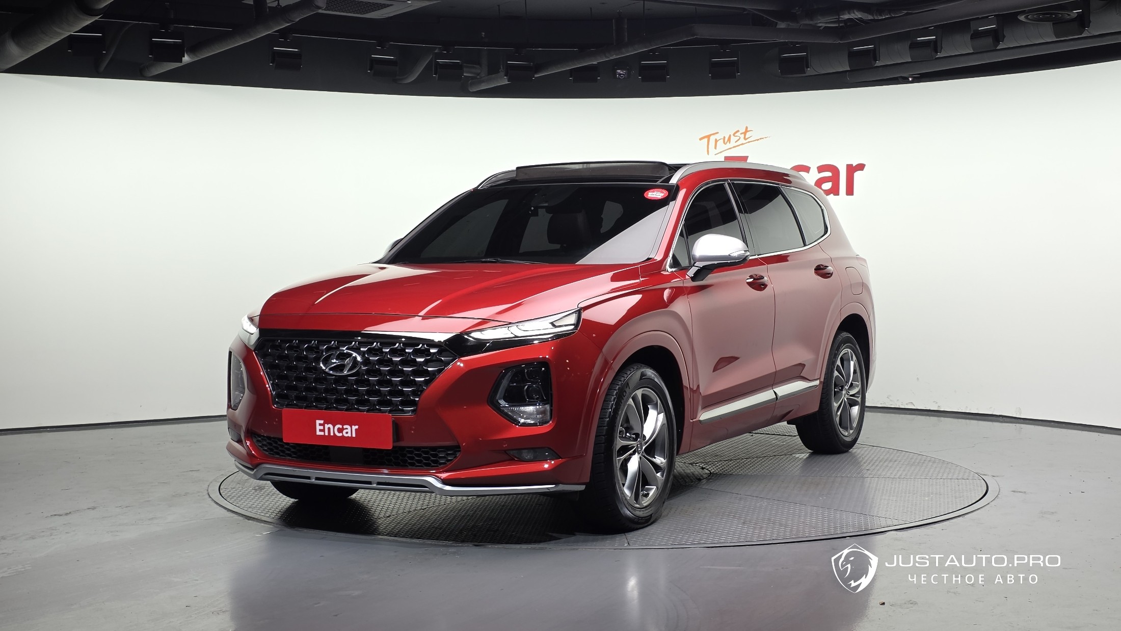 Автомобиль Hyundai Santafe