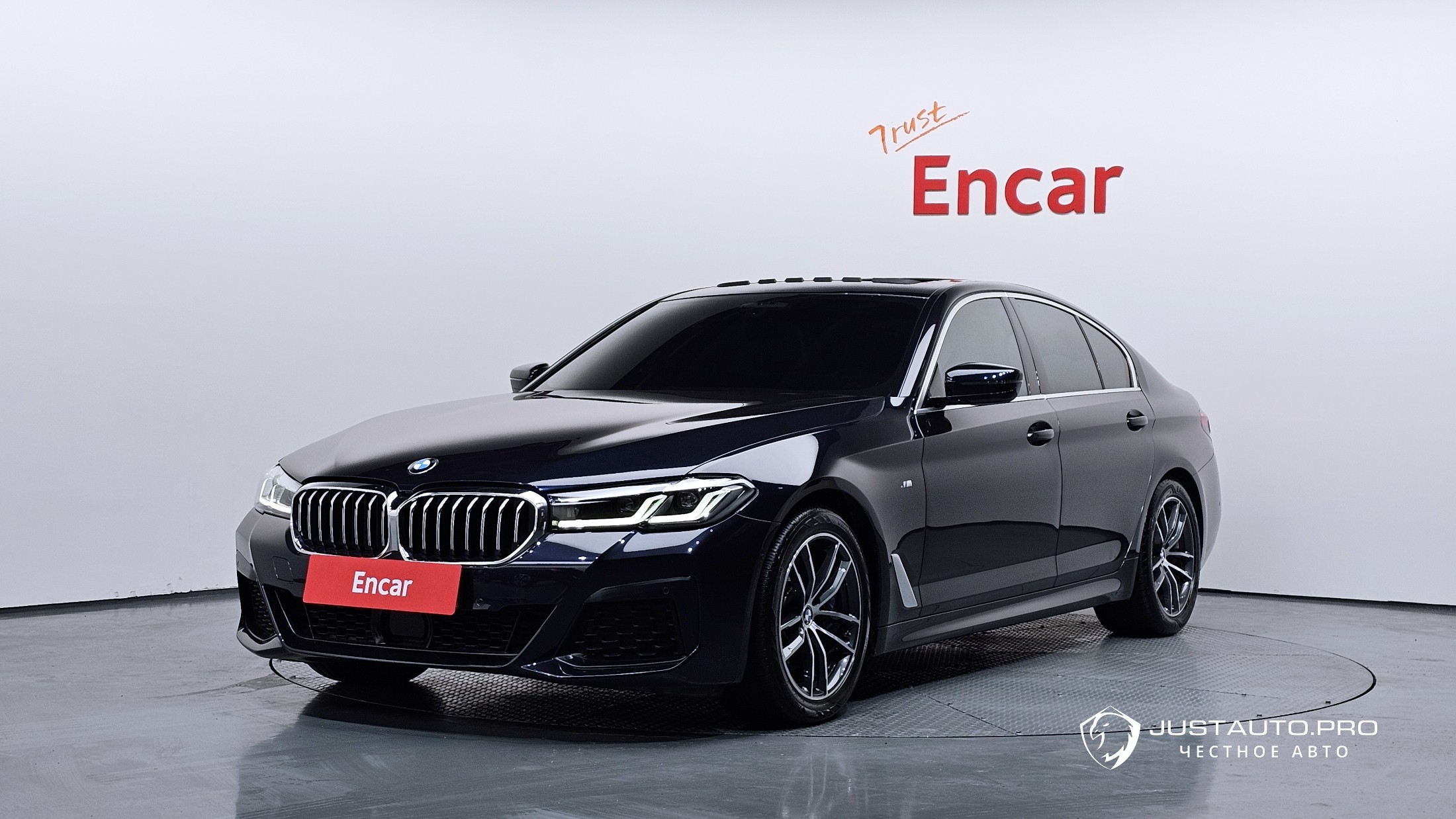 Автомобиль BMW 5-Series