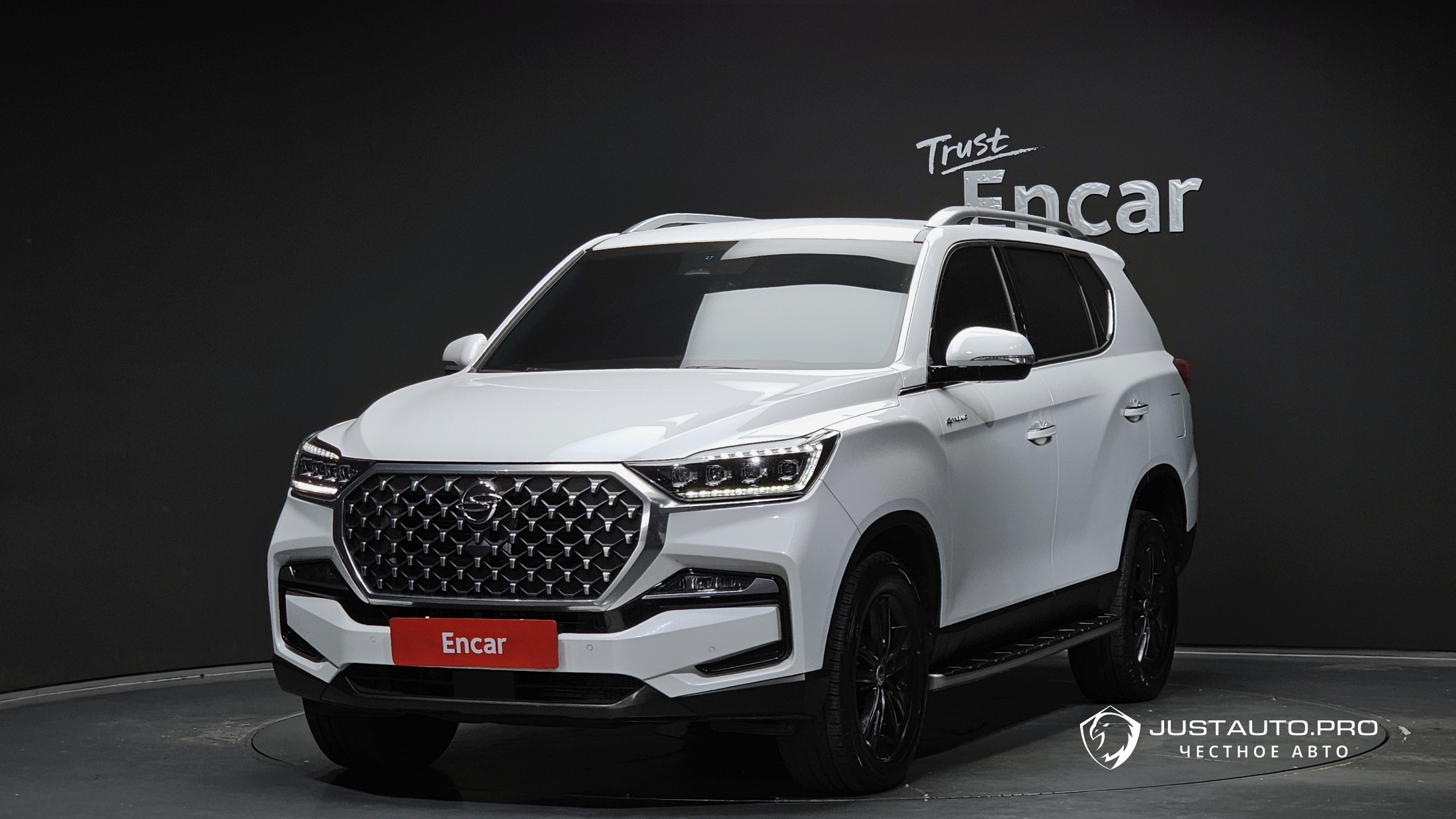 Автомобиль KG_Mobility_Ssangyong Rexton