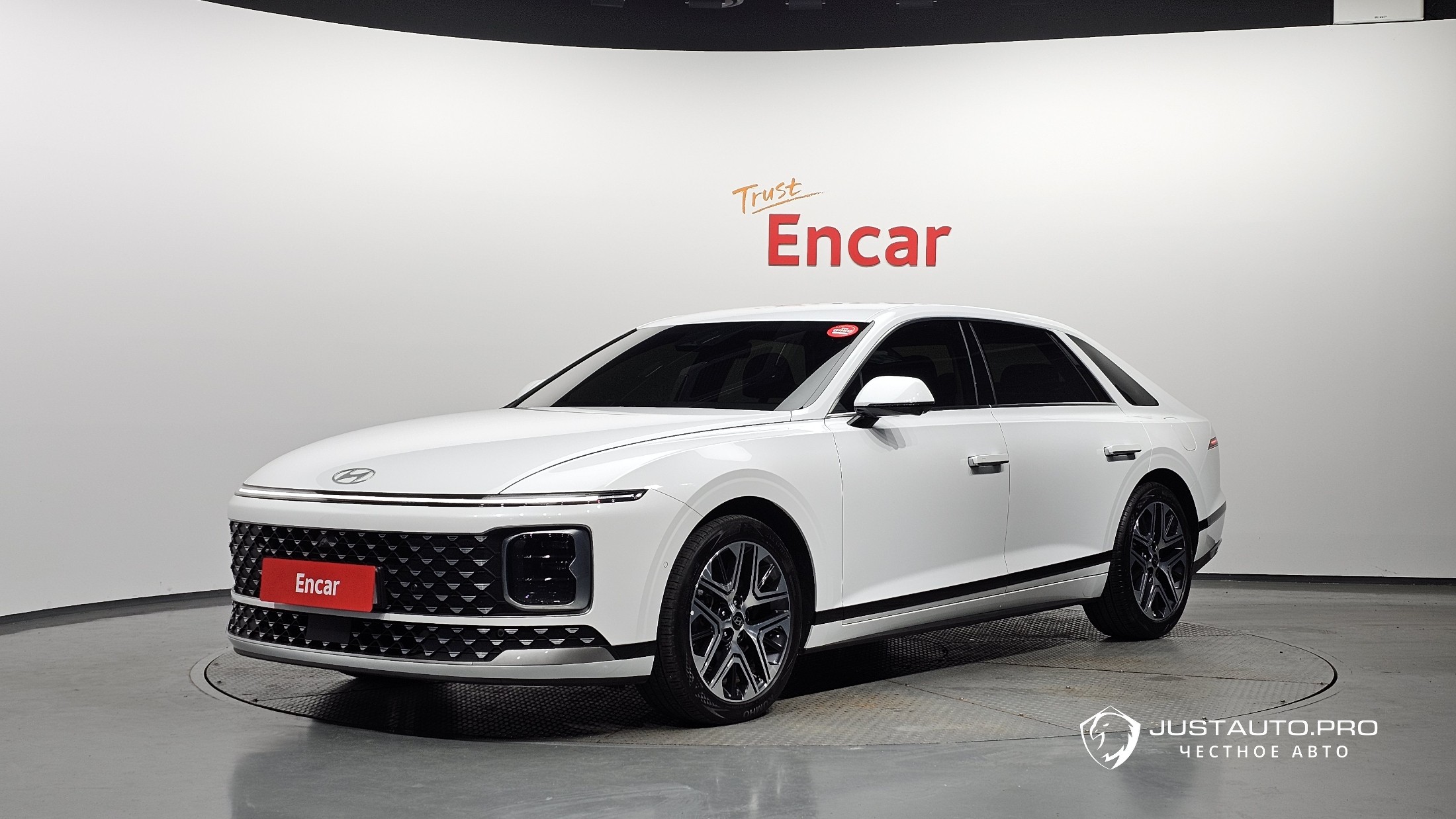 Автомобиль Hyundai Grandeur