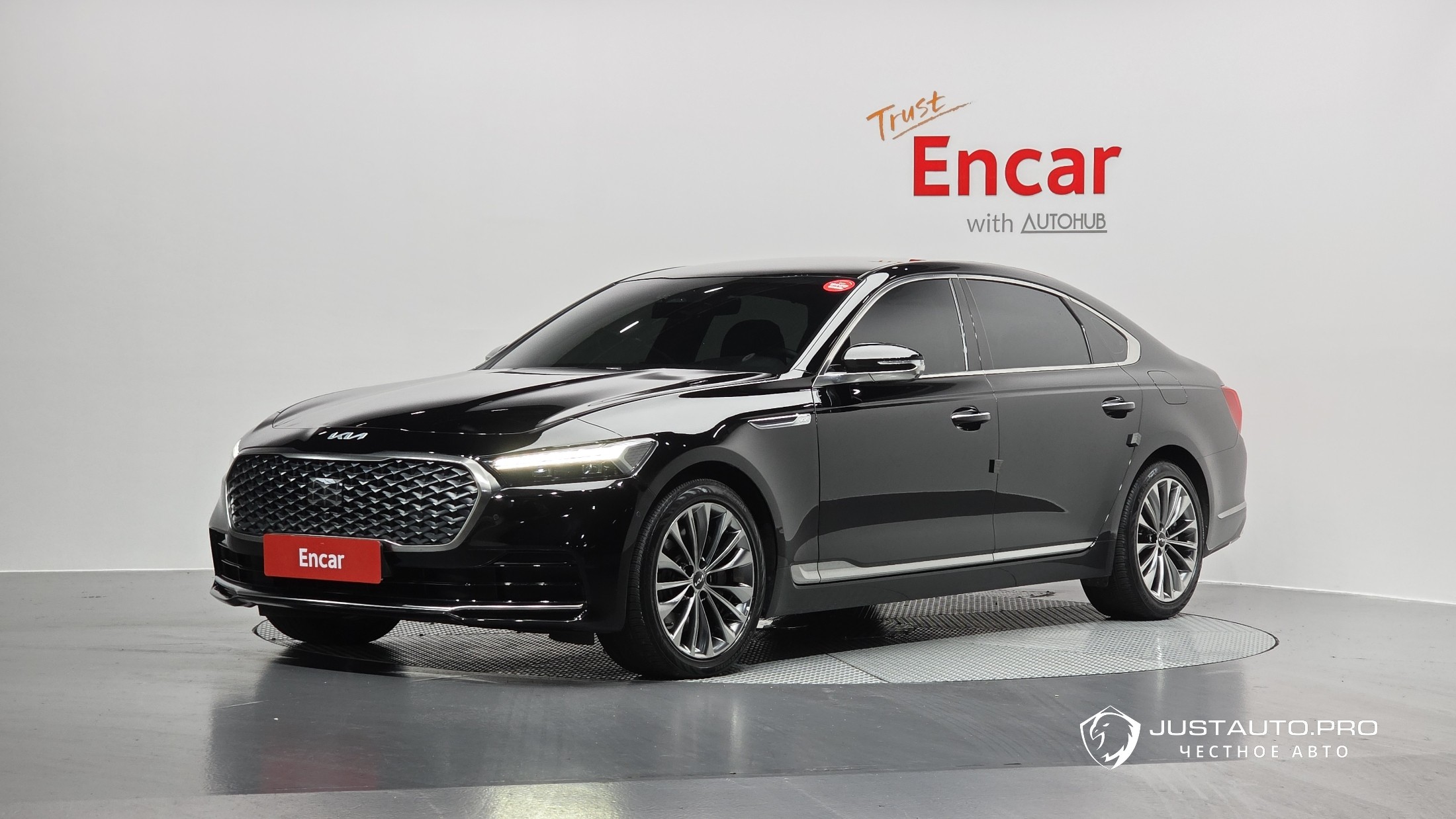 Автомобиль Kia K9