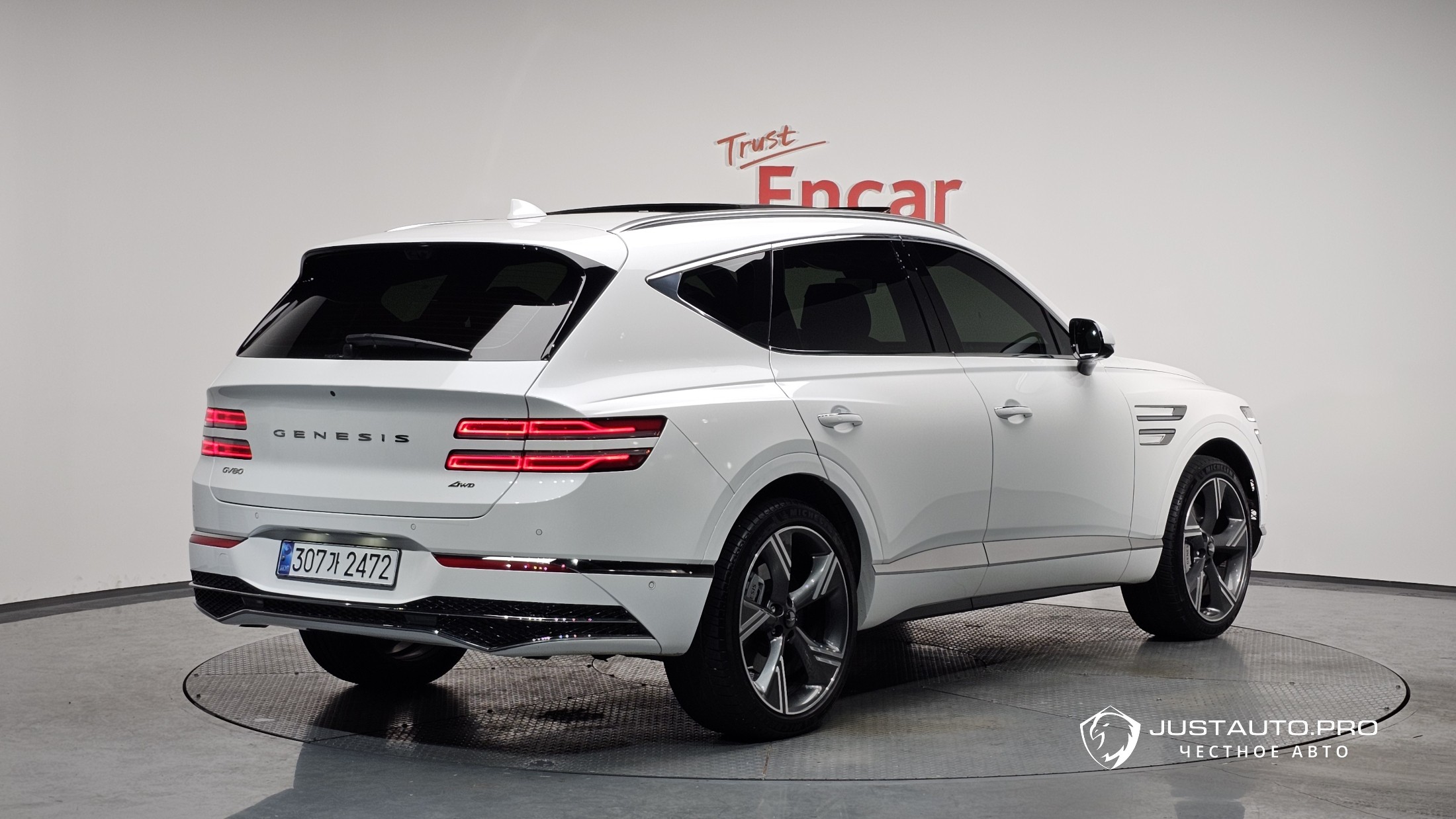 Автомобиль Genesis GV80