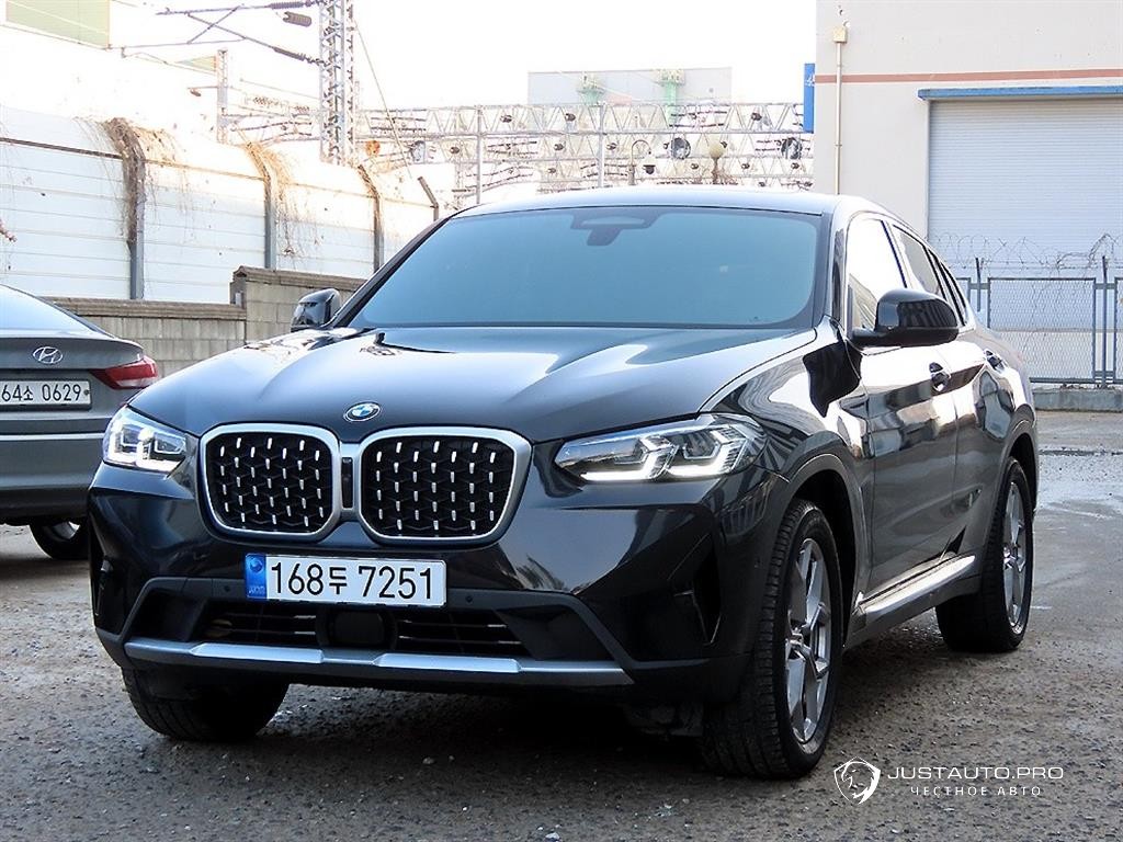 Автомобиль BMW X4