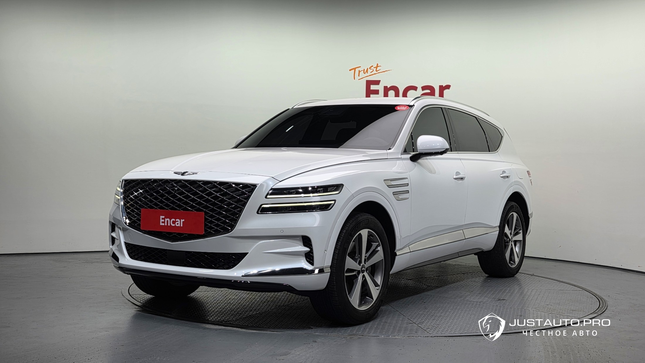 Автомобиль Genesis GV80