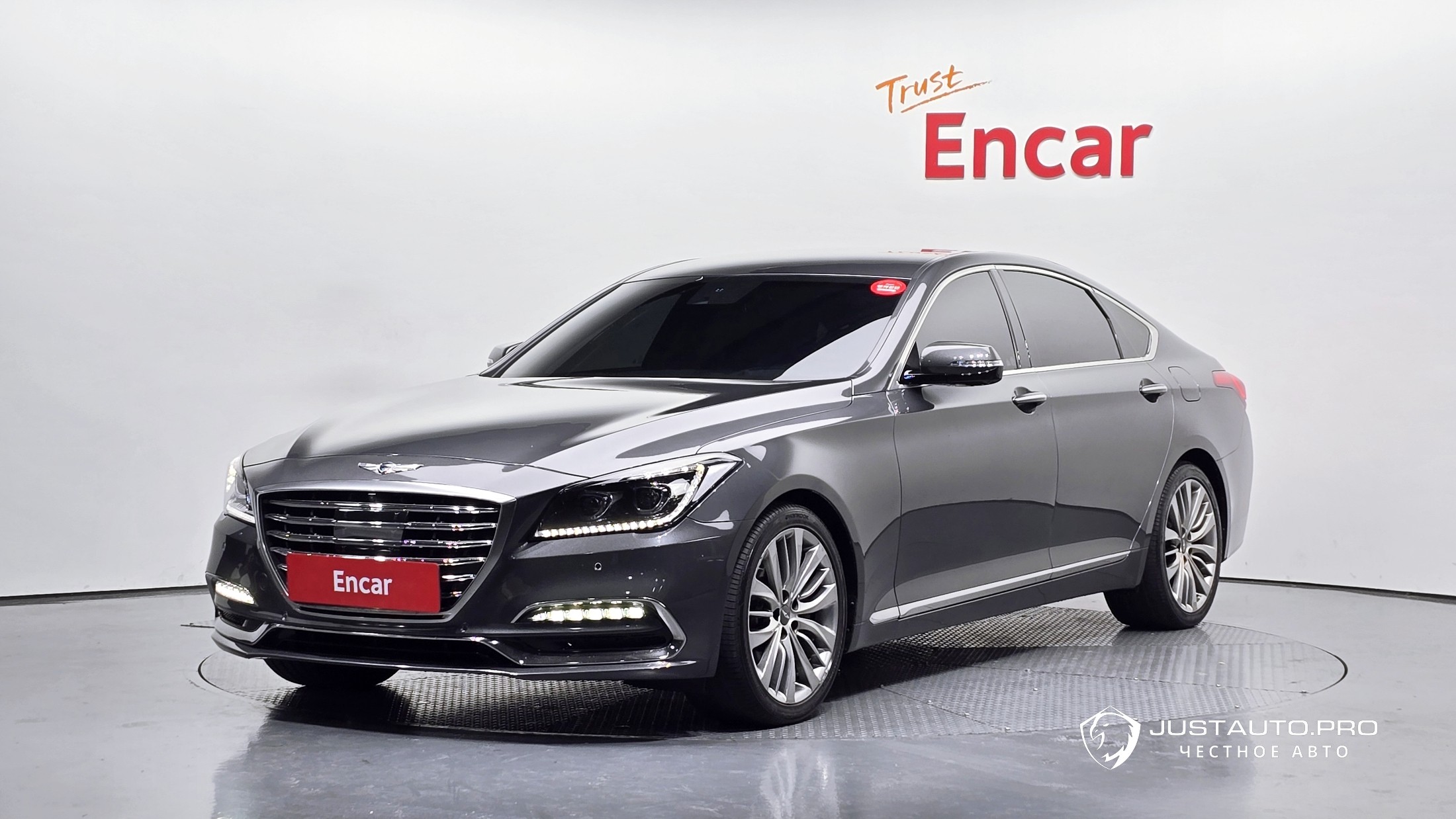 Автомобиль Genesis G80